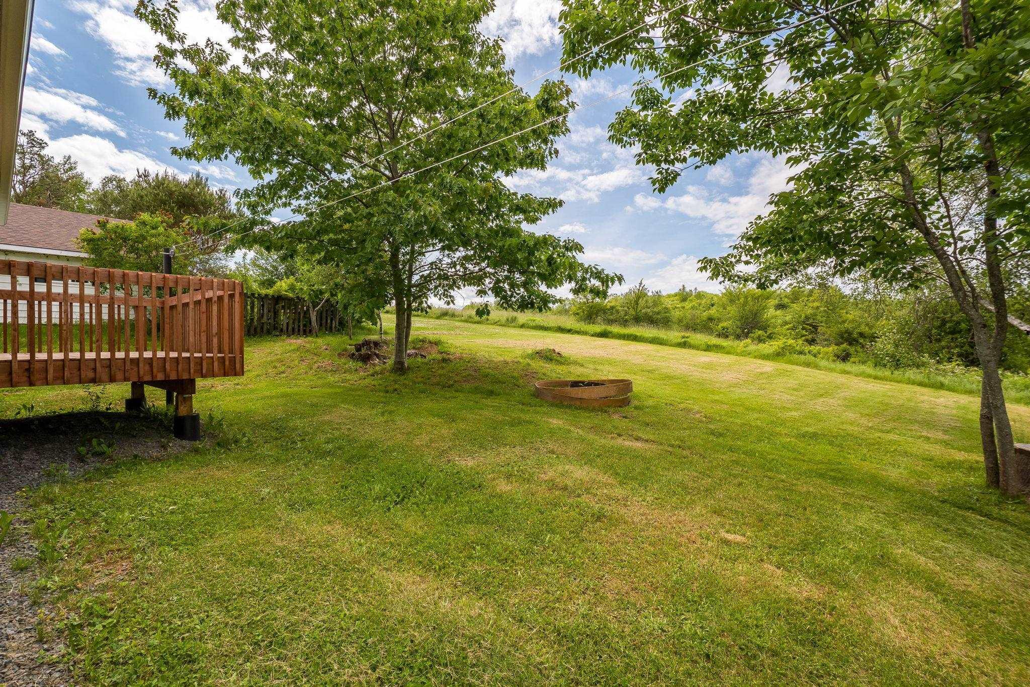 $399,900.00: 13911 Highway 1, Hants Border