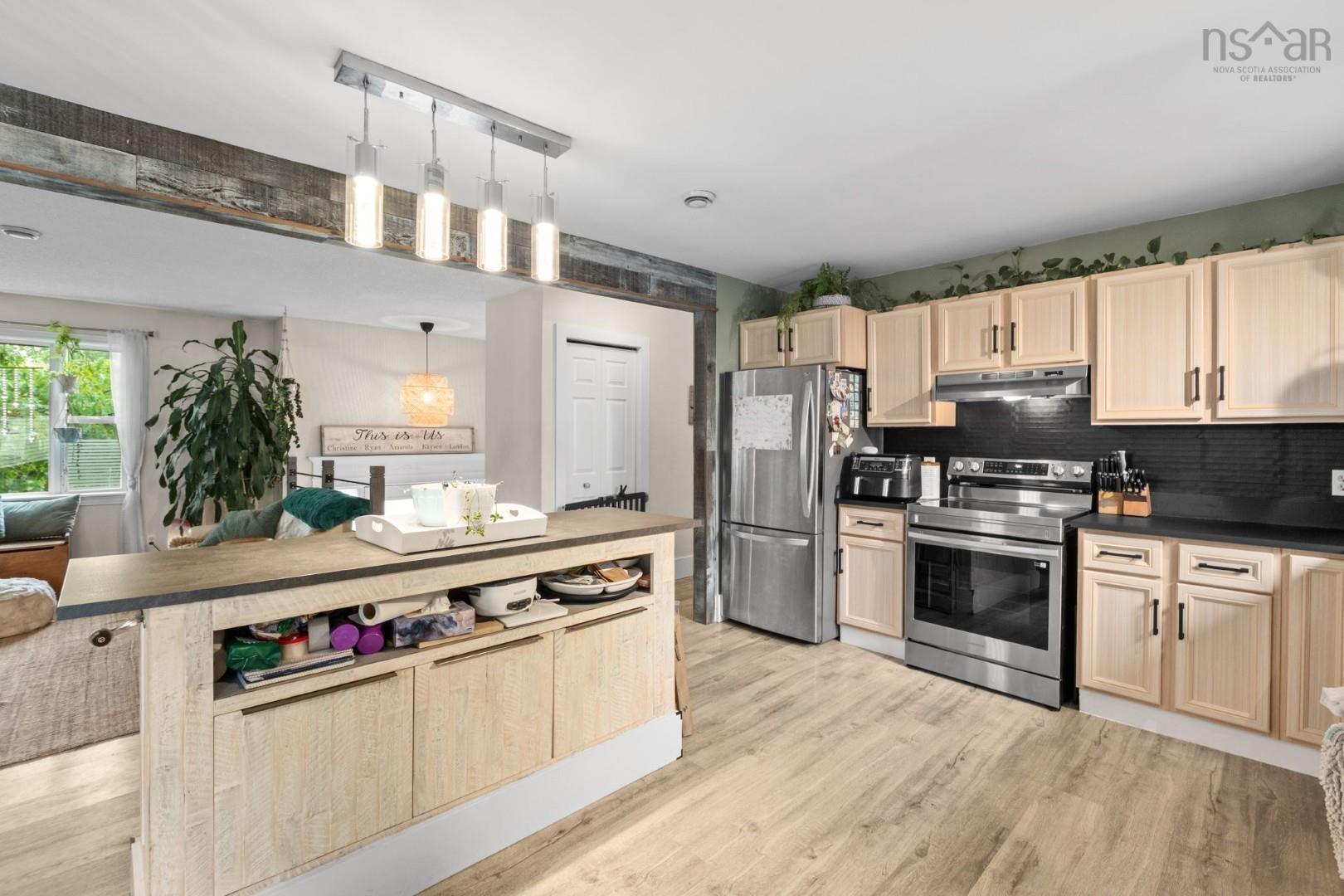$599,900.00: 5 Joan Eleanor Drive, Dartmouth