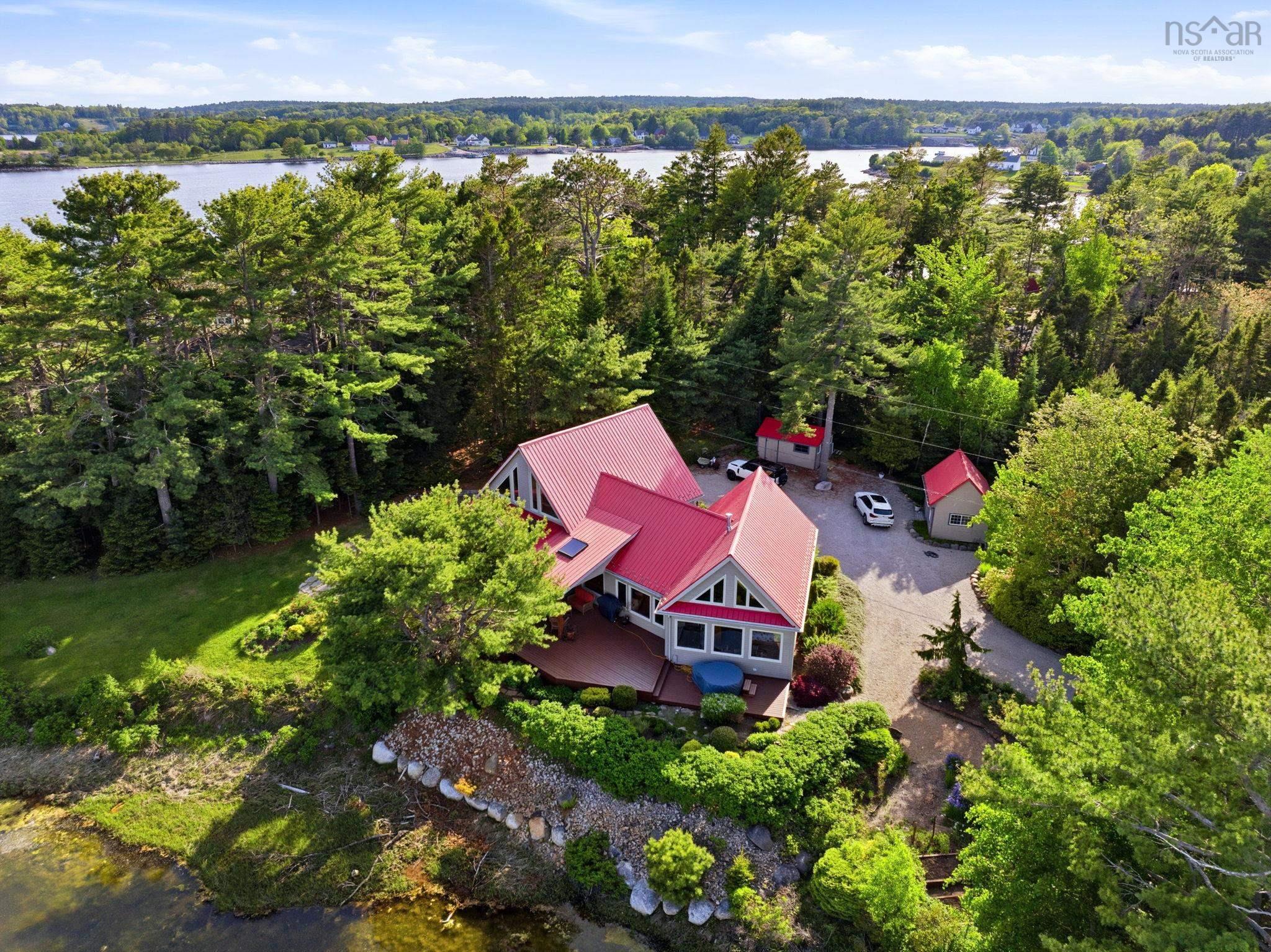 $2,850,000.00: 22 Heron Point Road, Martins River