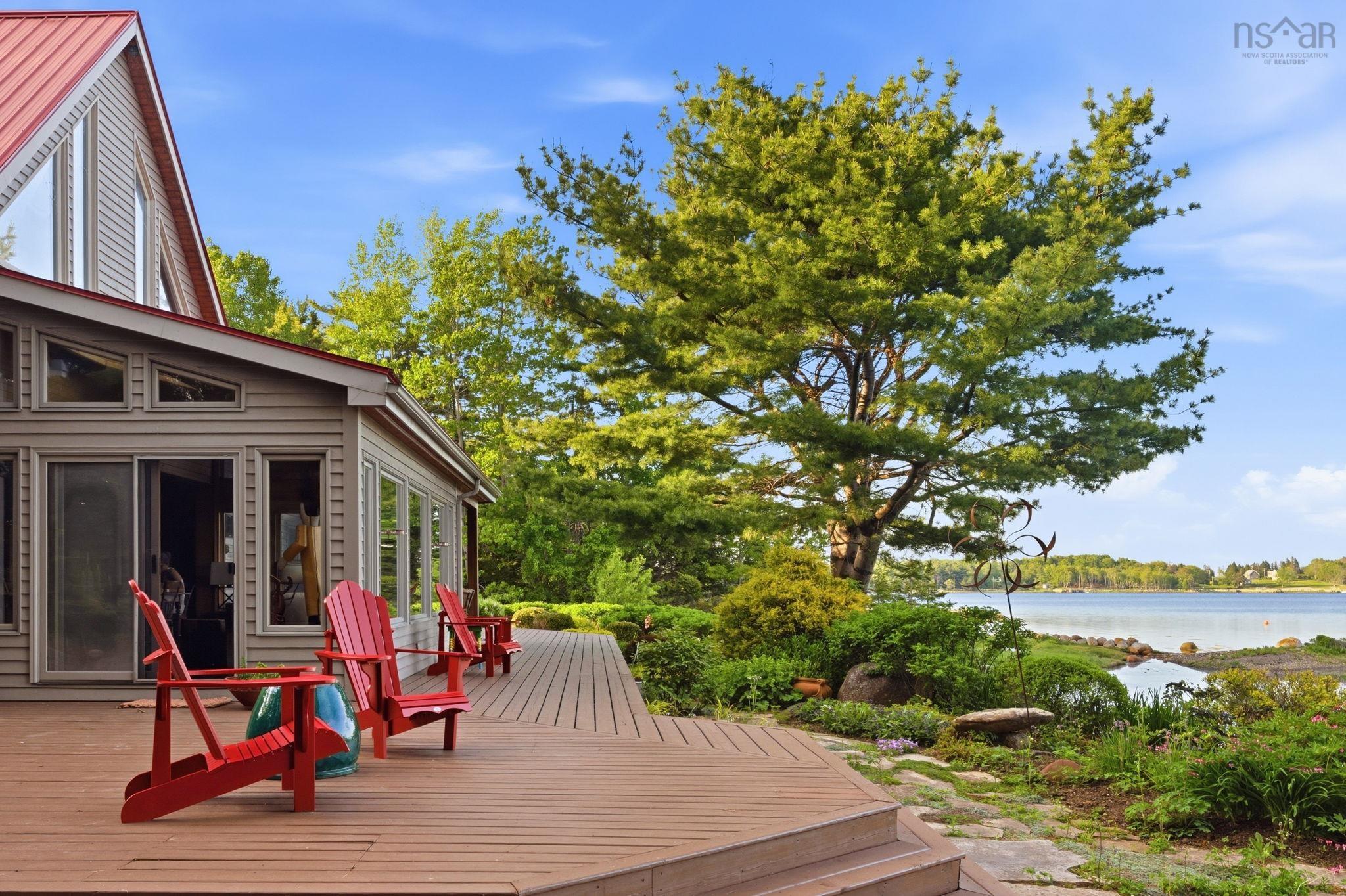 $2,850,000.00: 22 Heron Point Road, Martins River