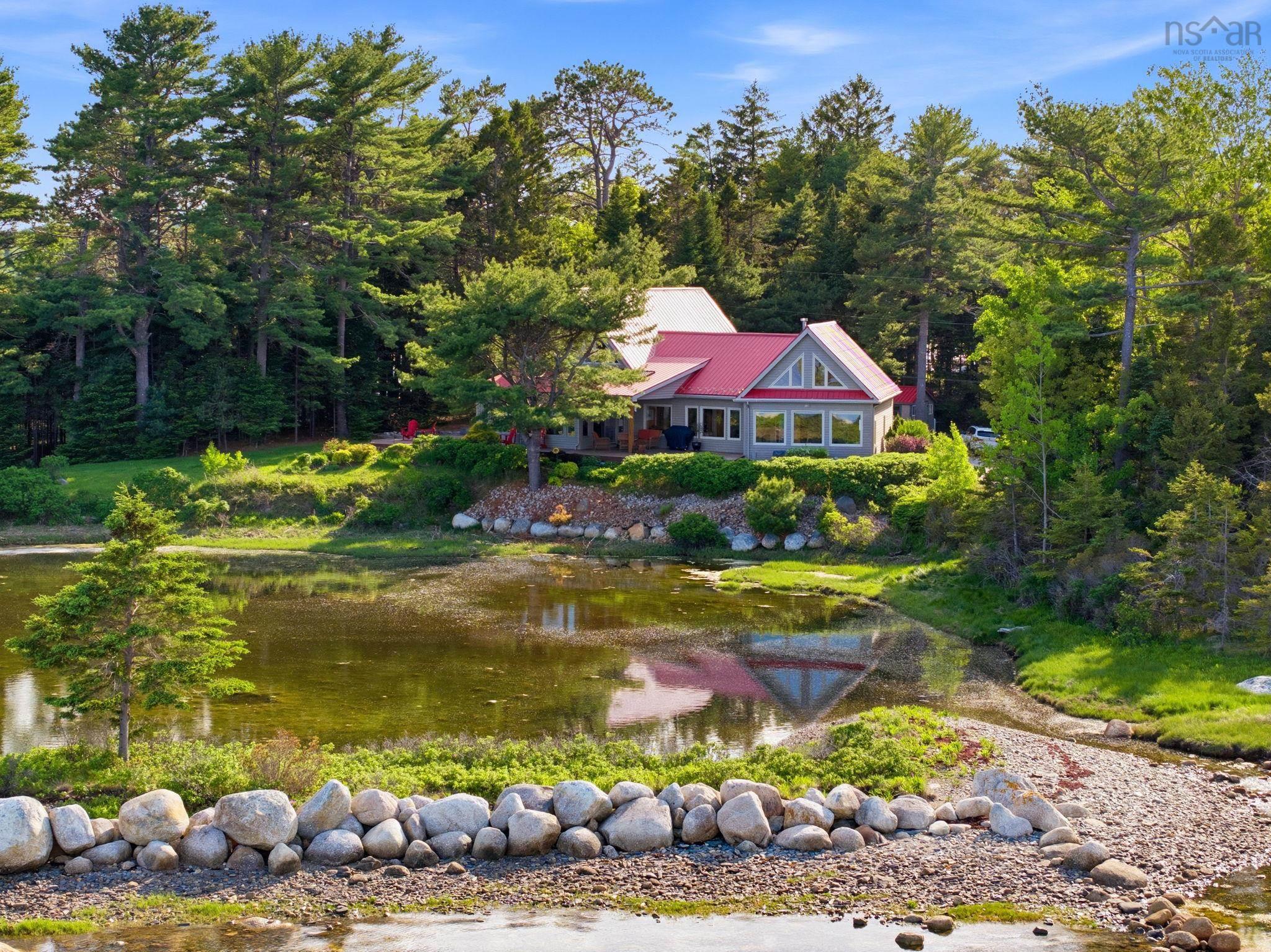 $2,850,000.00: 22 Heron Point Road, Martins River