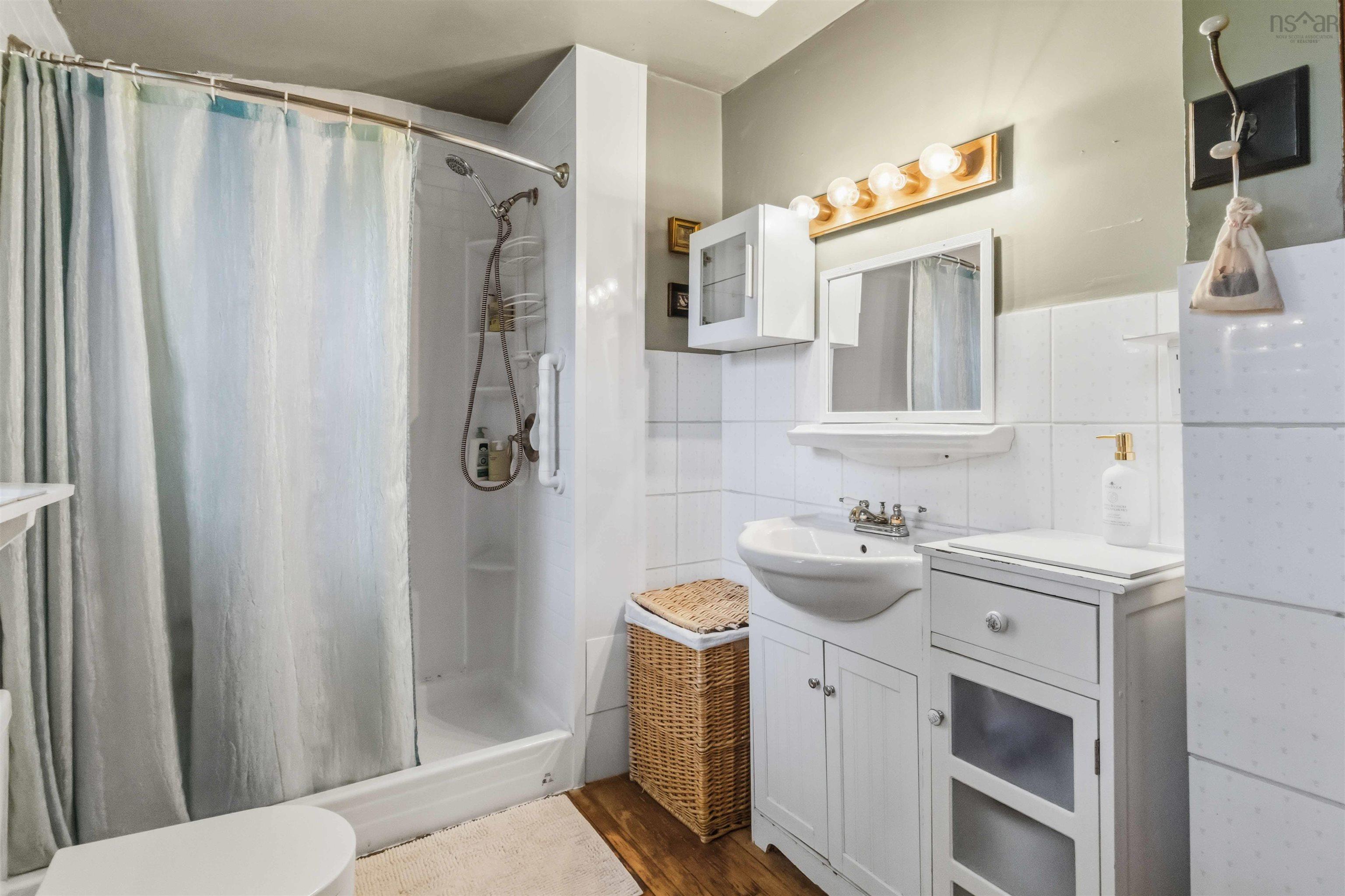 $550,000.00: 618 Herring Cove Road, Halifax