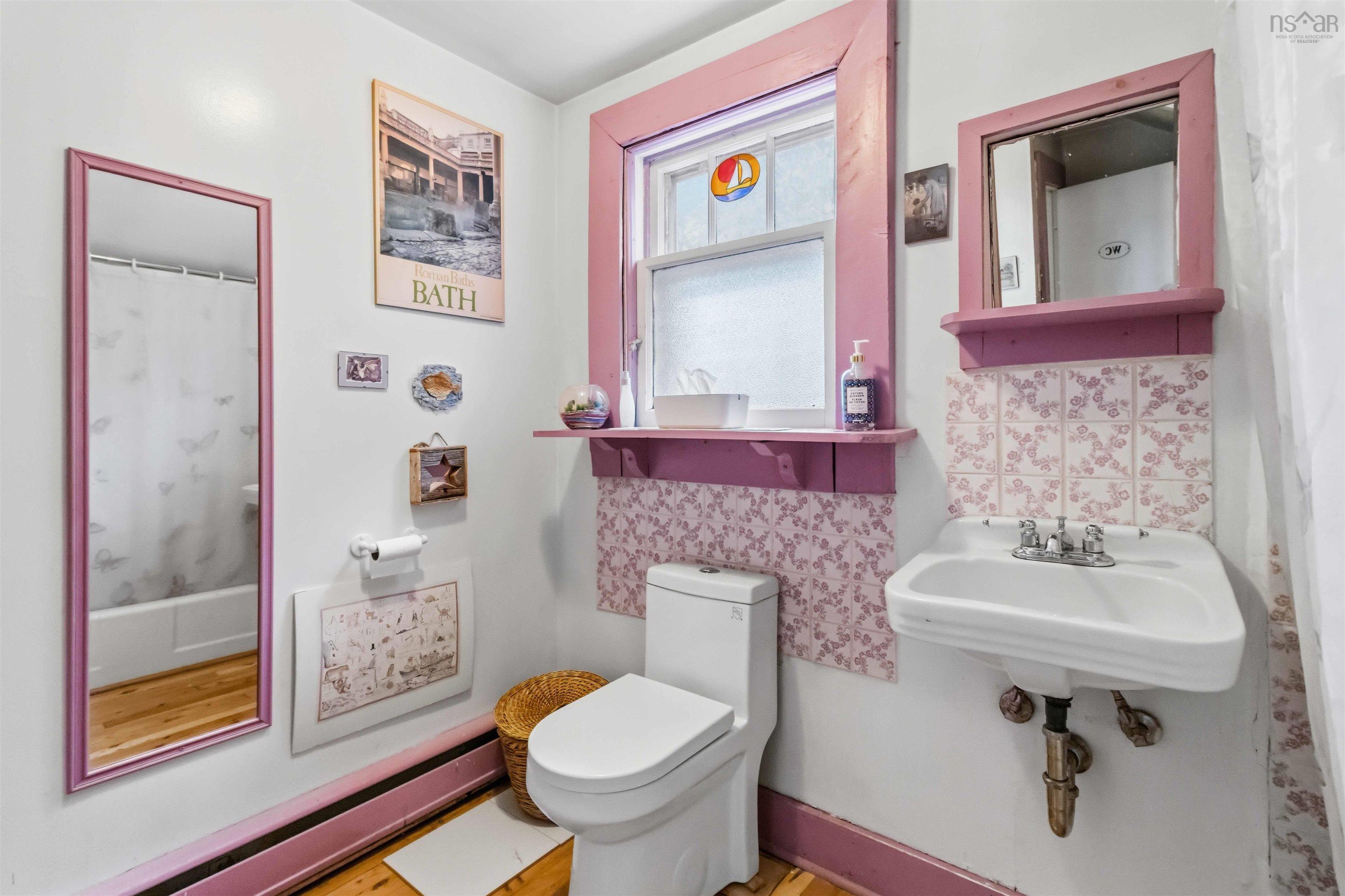 $550,000.00: 618 Herring Cove Road, Halifax