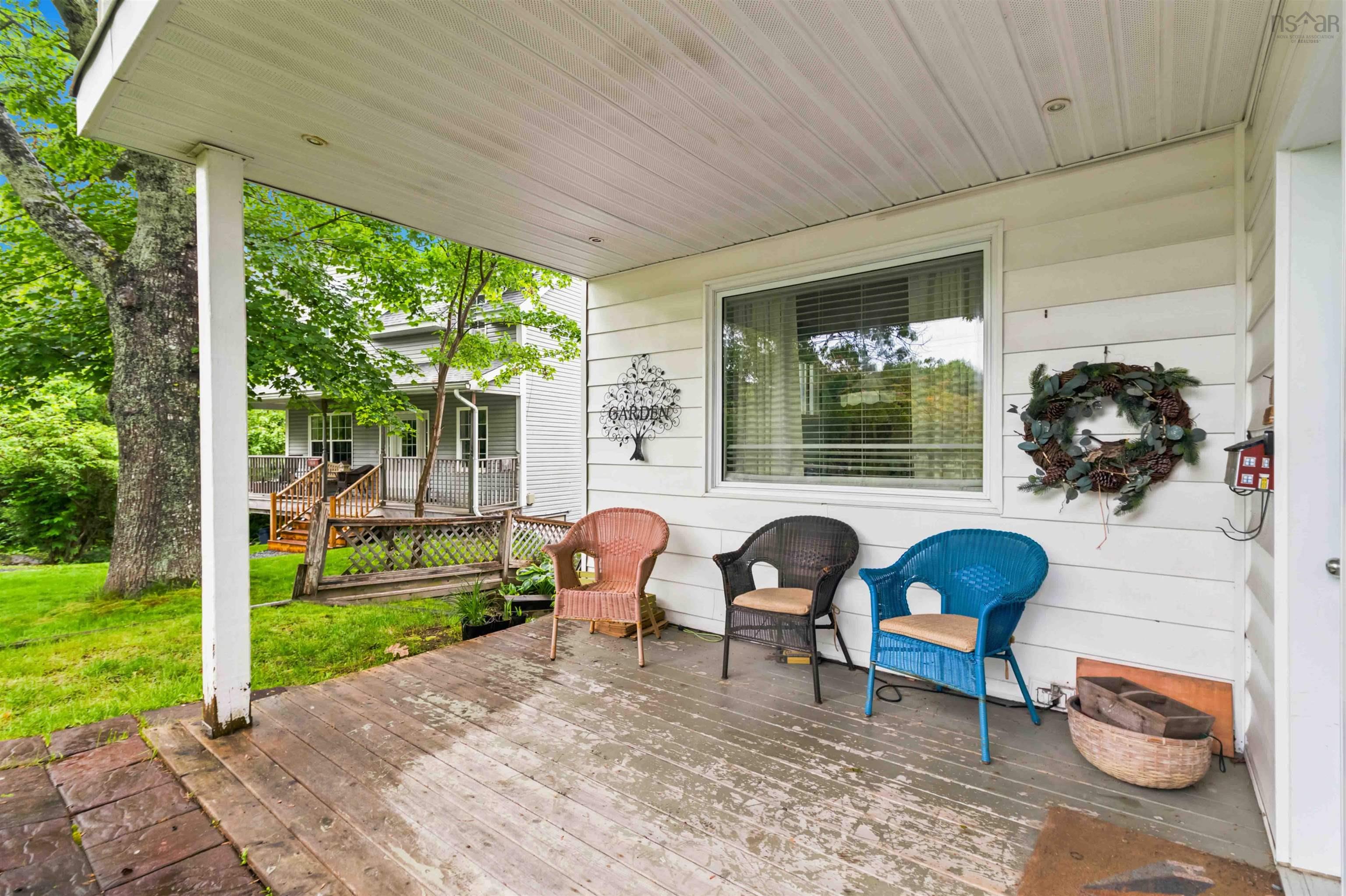 $550,000.00: 618 Herring Cove Road, Halifax
