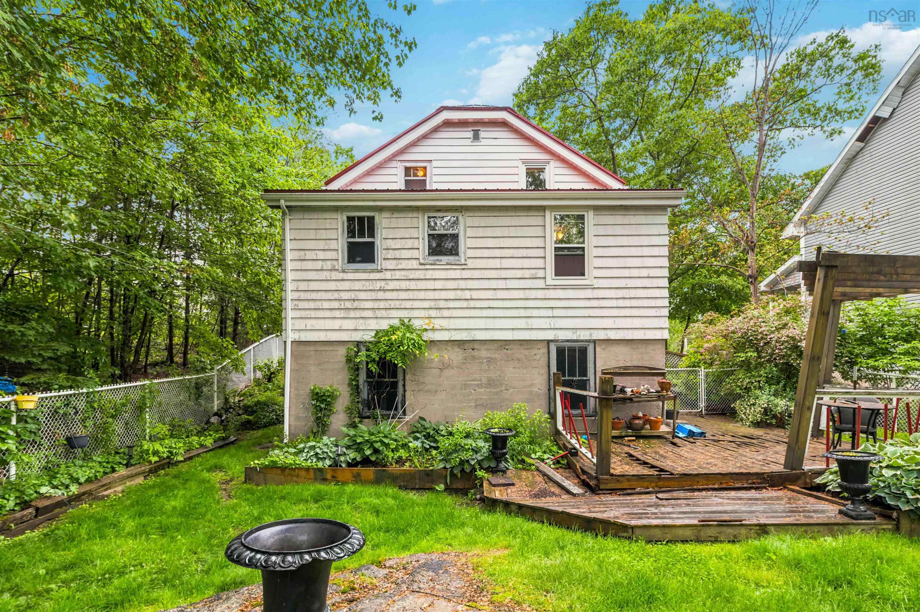 $550,000.00: 618 Herring Cove Road, Halifax
