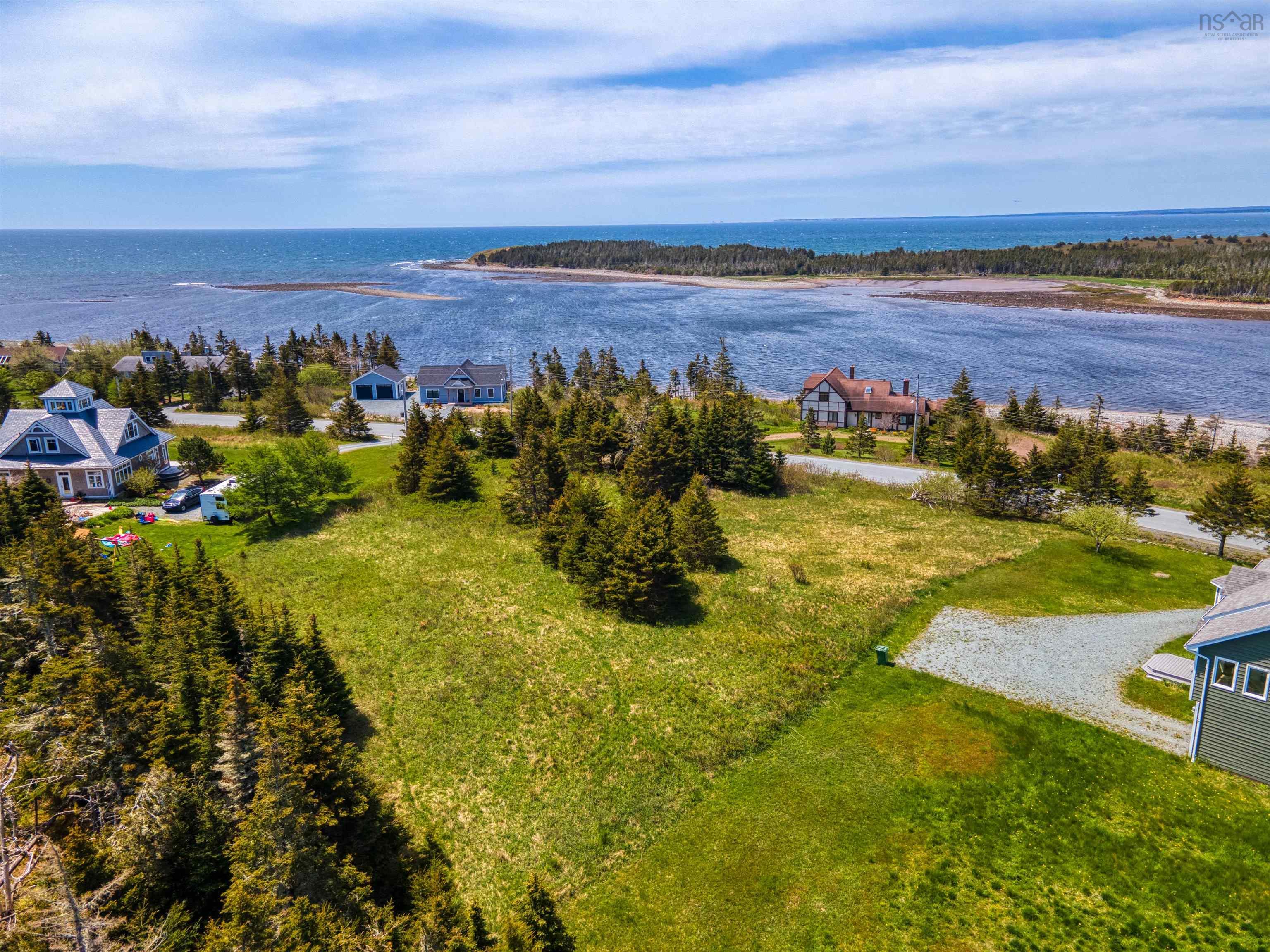 $295,000.00: 51 Spruce Court, Three Fathom Harbour