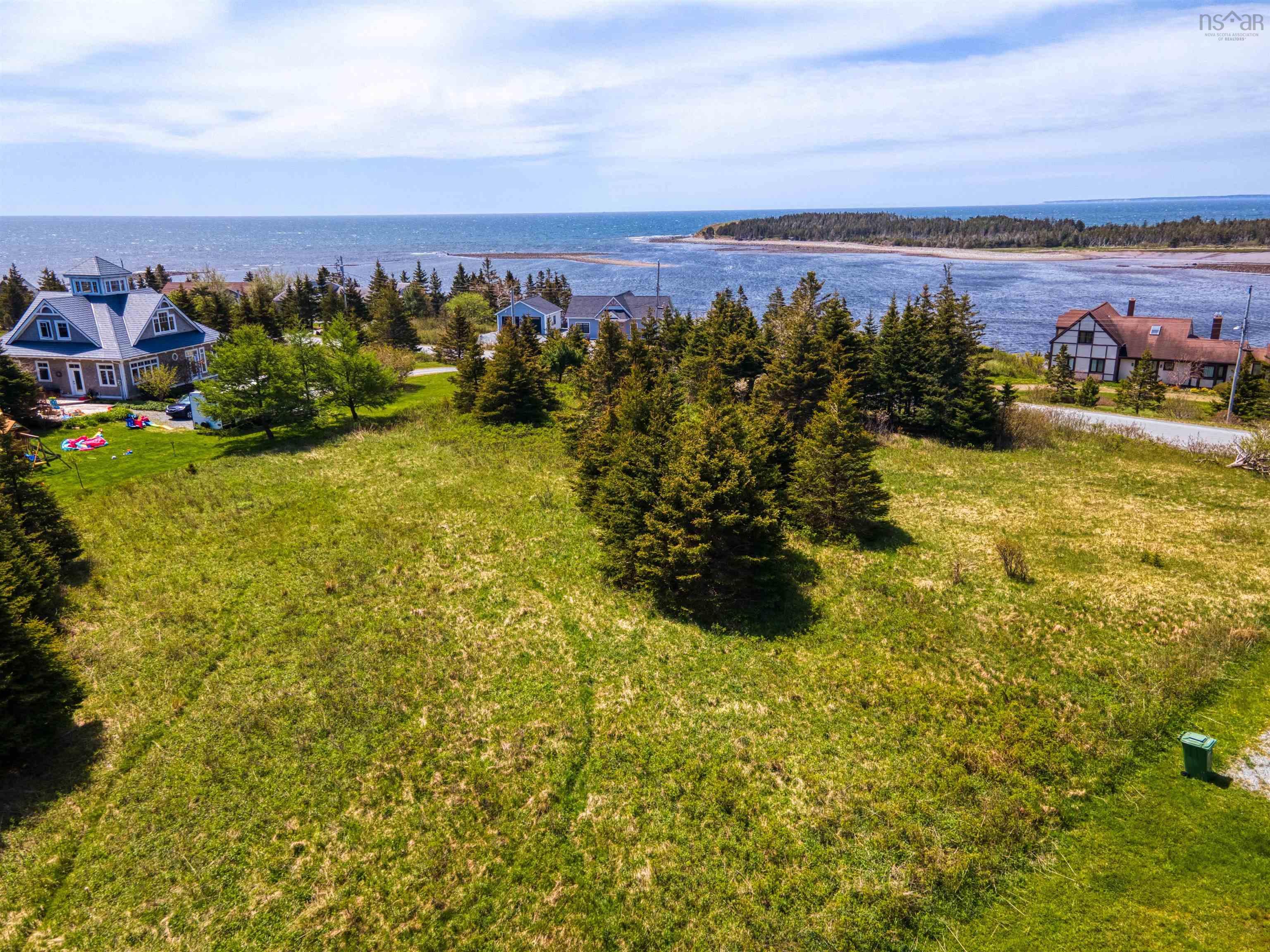 $295,000.00: 51 Spruce Court, Three Fathom Harbour