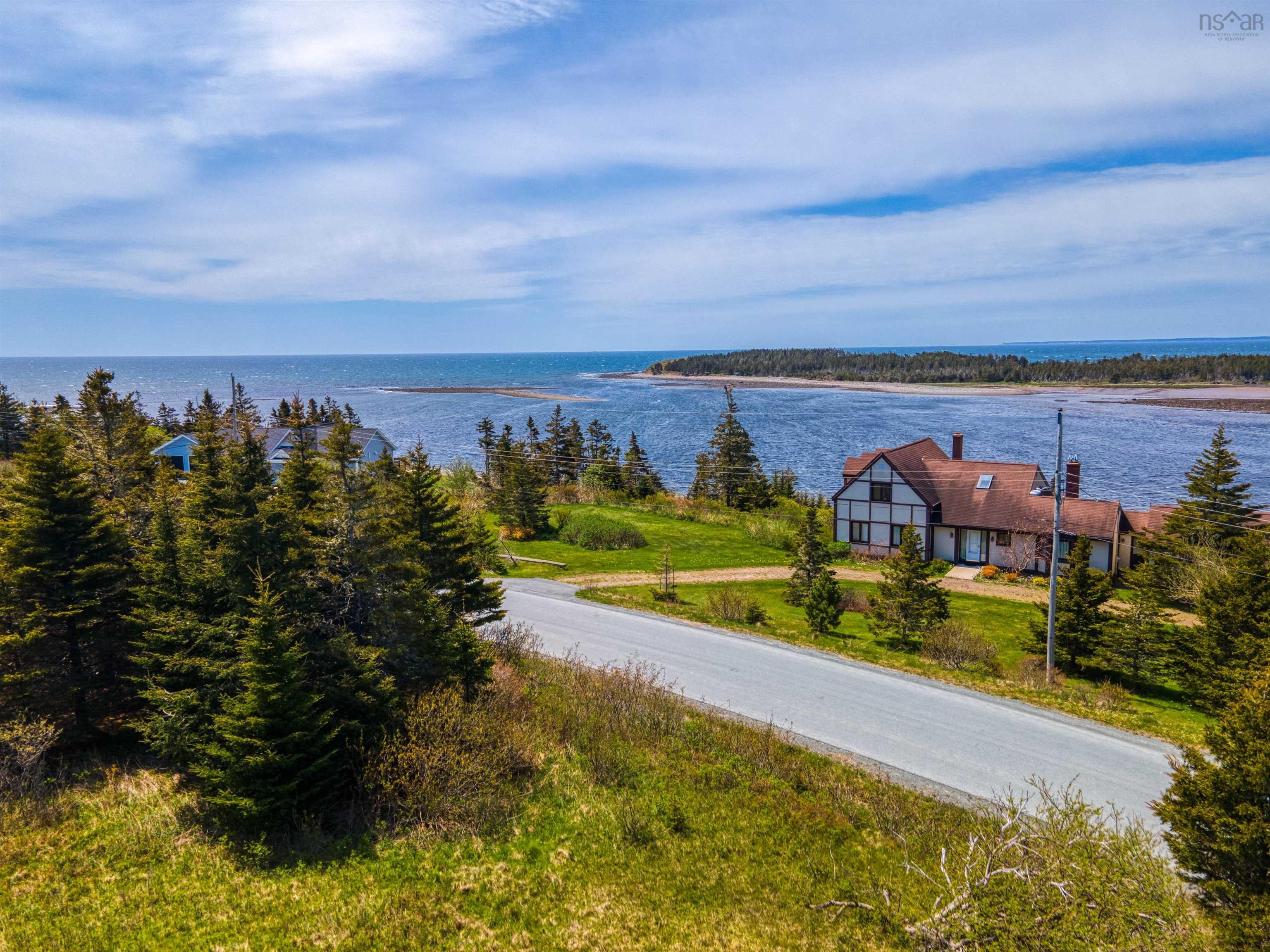$295,000.00: 51 Spruce Court, Three Fathom Harbour