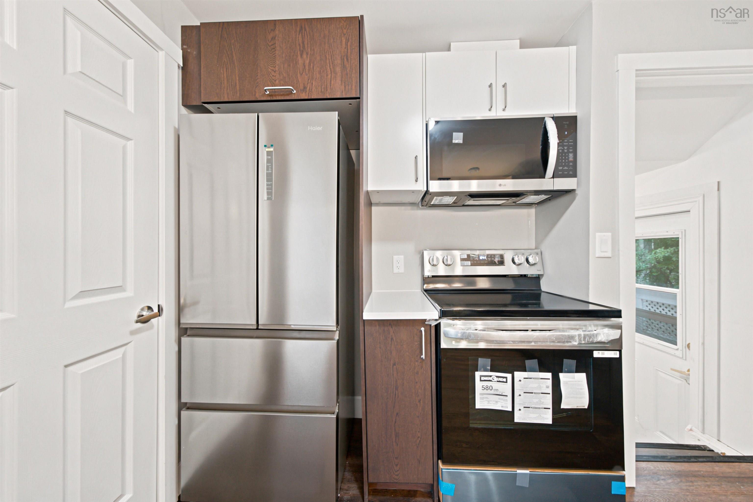 $549,900.00: 12 Nelson Avenue, Halifax