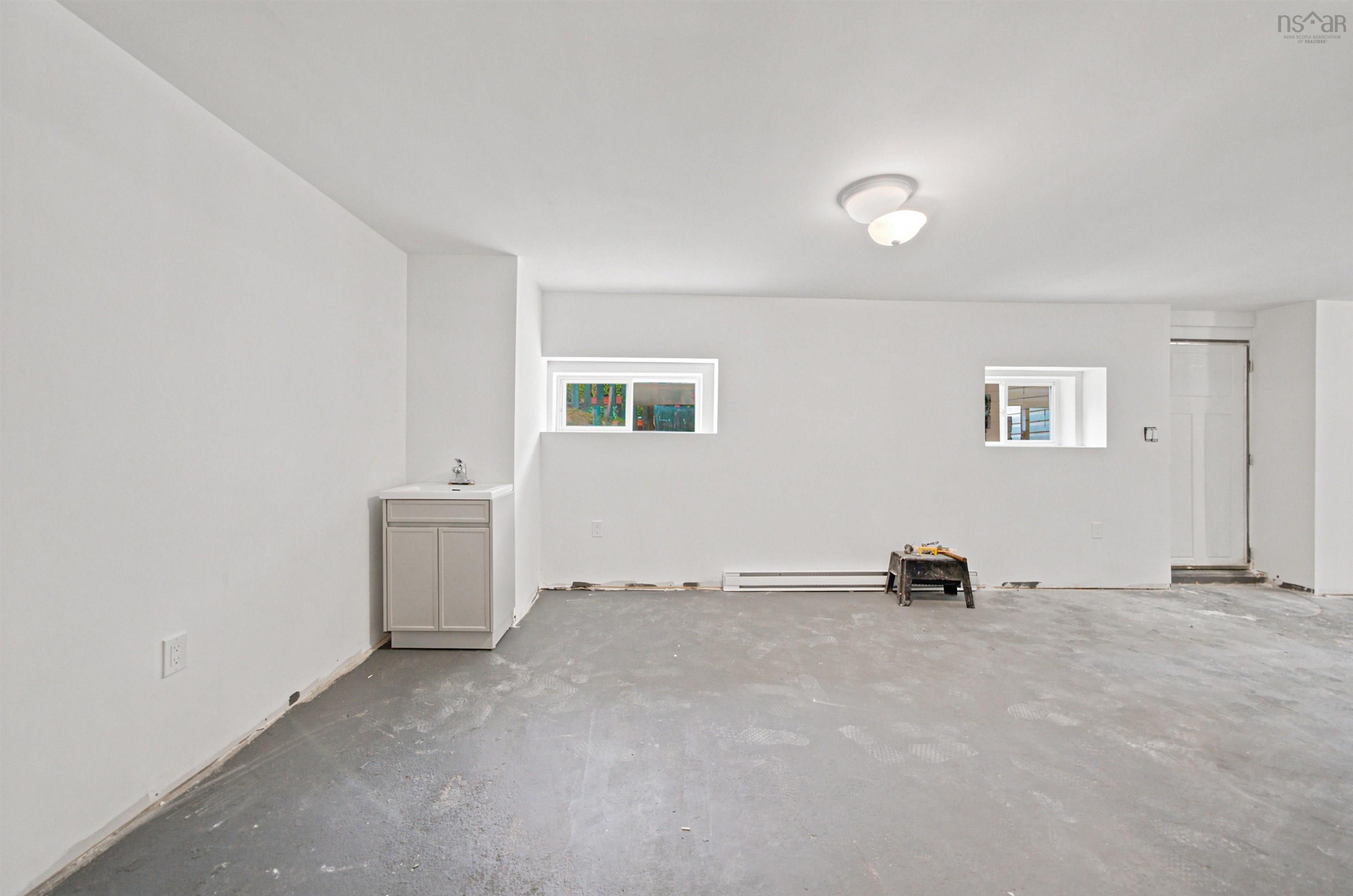 $549,900.00: 12 Nelson Avenue, Halifax