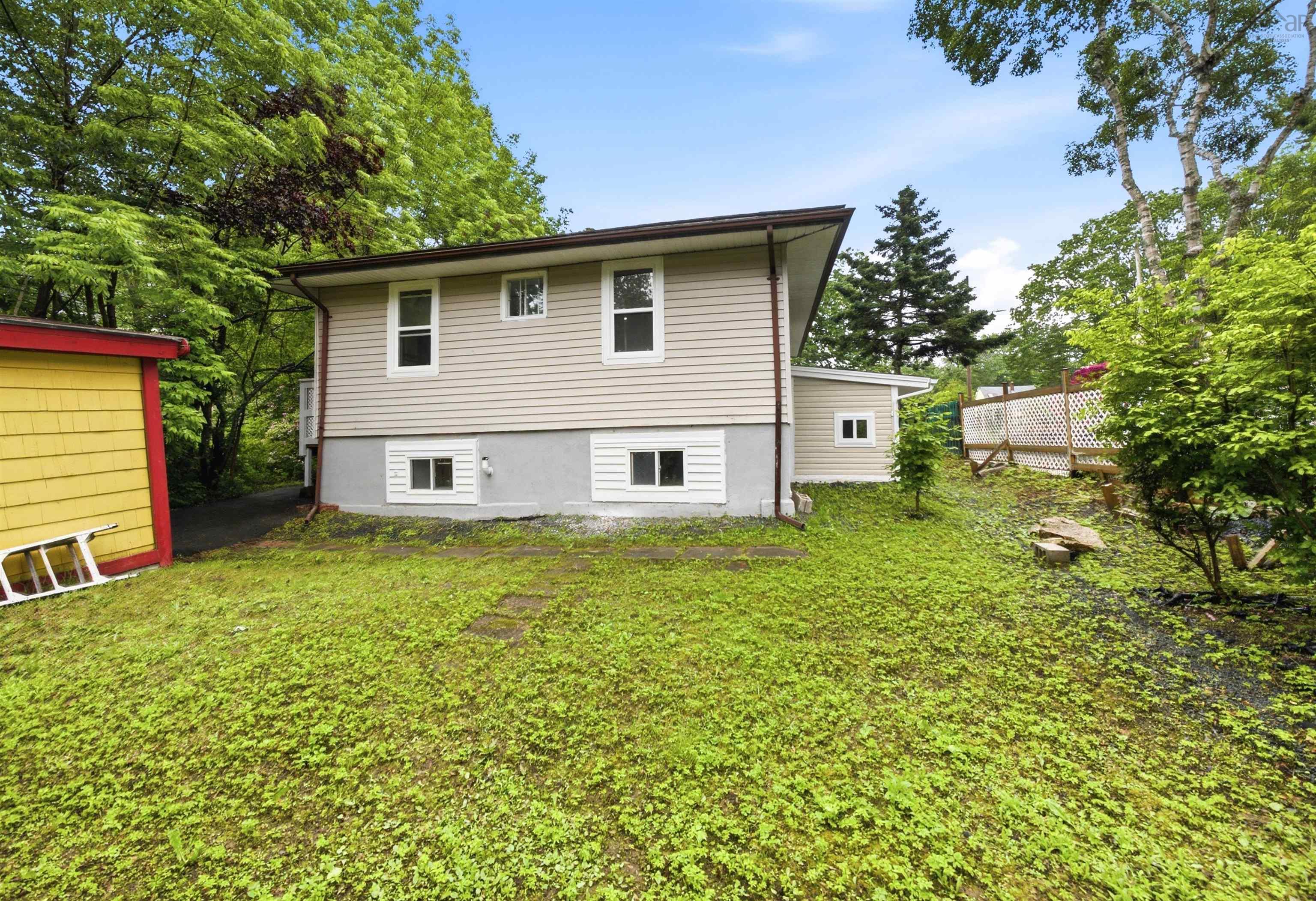 $549,900.00: 12 Nelson Avenue, Halifax