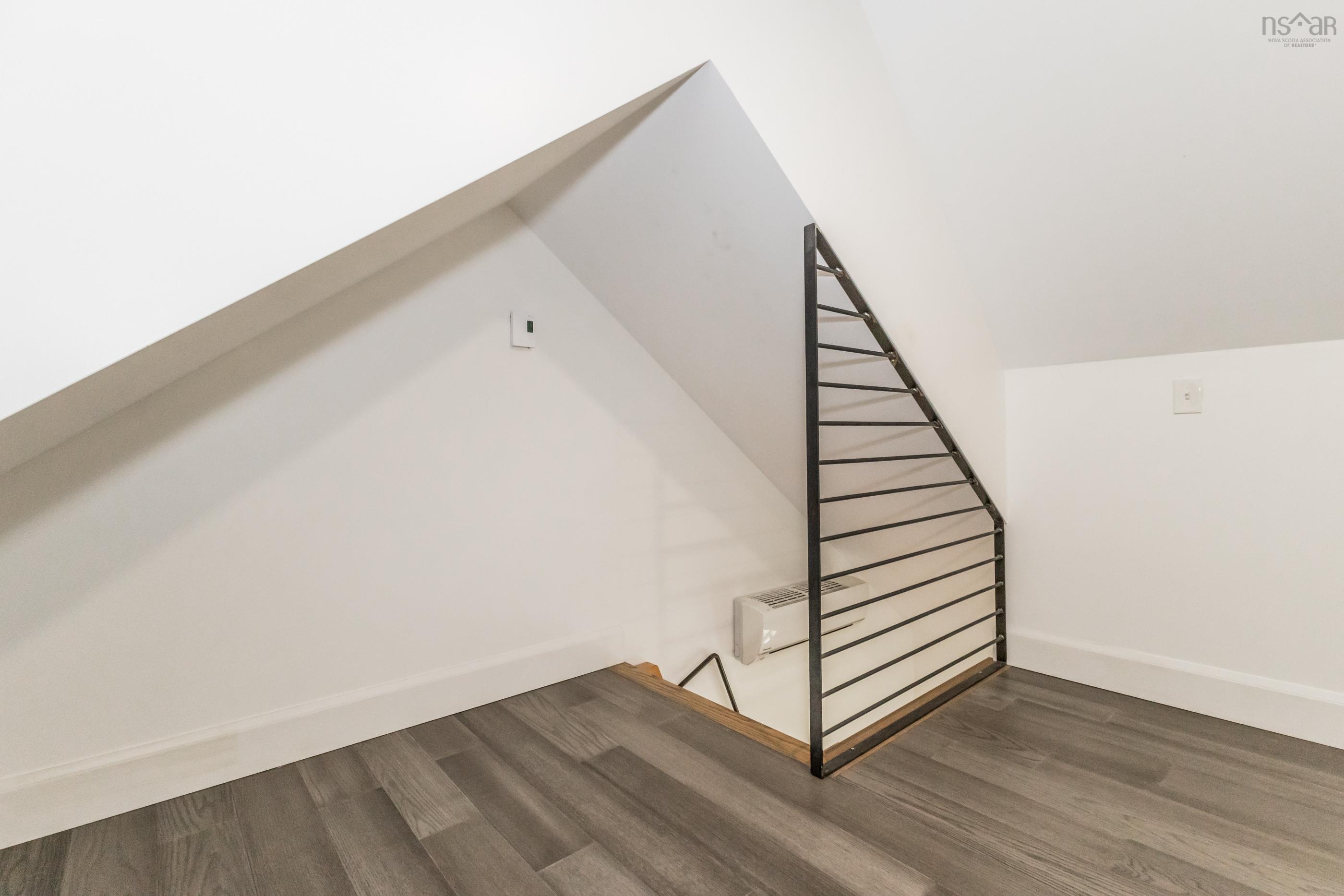 $1,300,000.00: 65 Jessicas Way, Greenwich