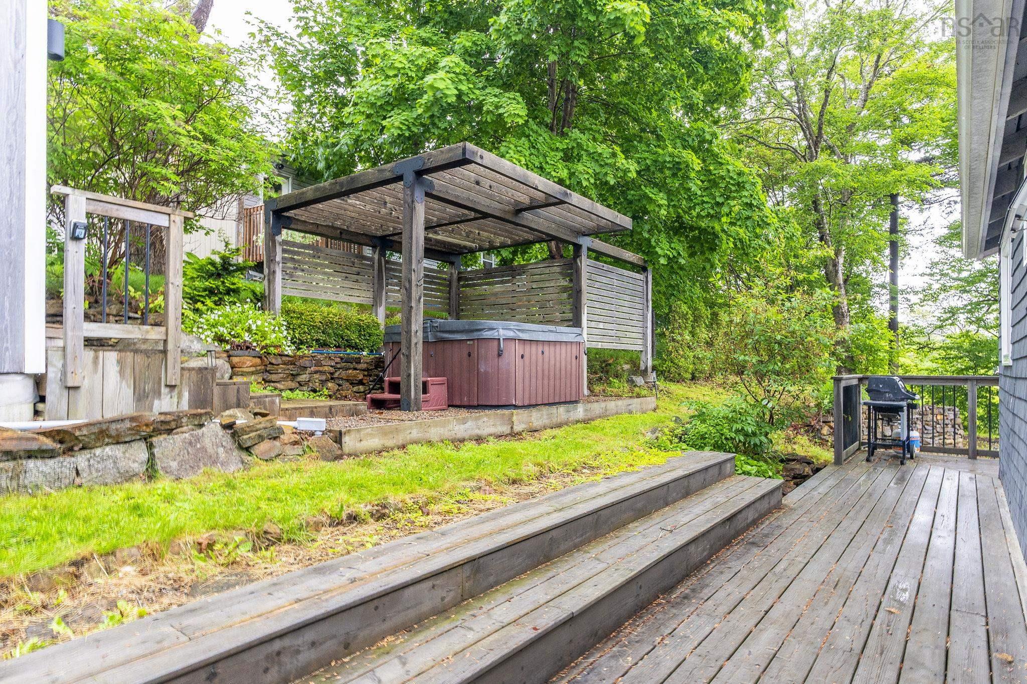 $620,000.00: 6 Battery Drive, Halifax