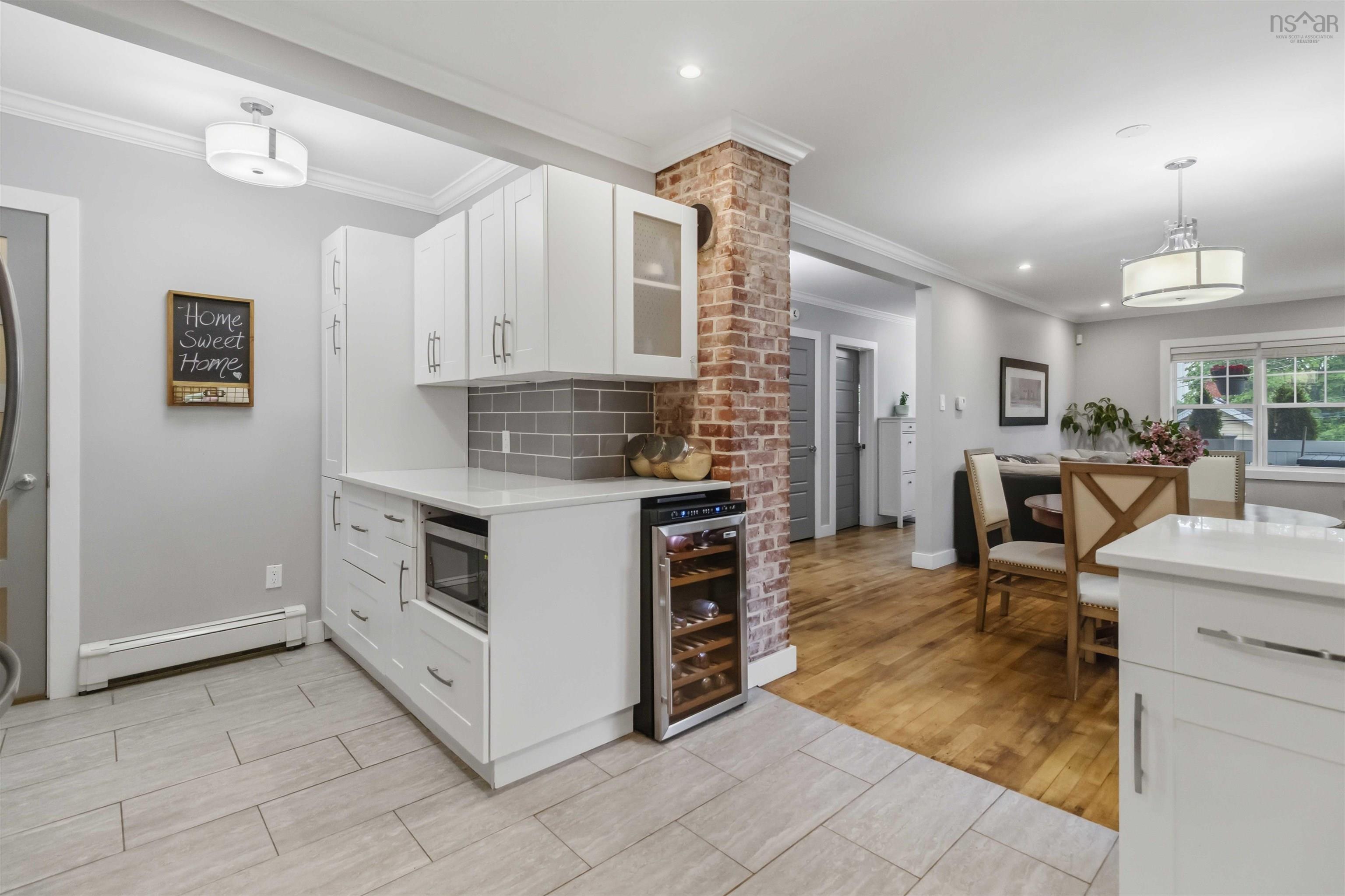 $649,900.00: 5 Dahlia Street, Dartmouth