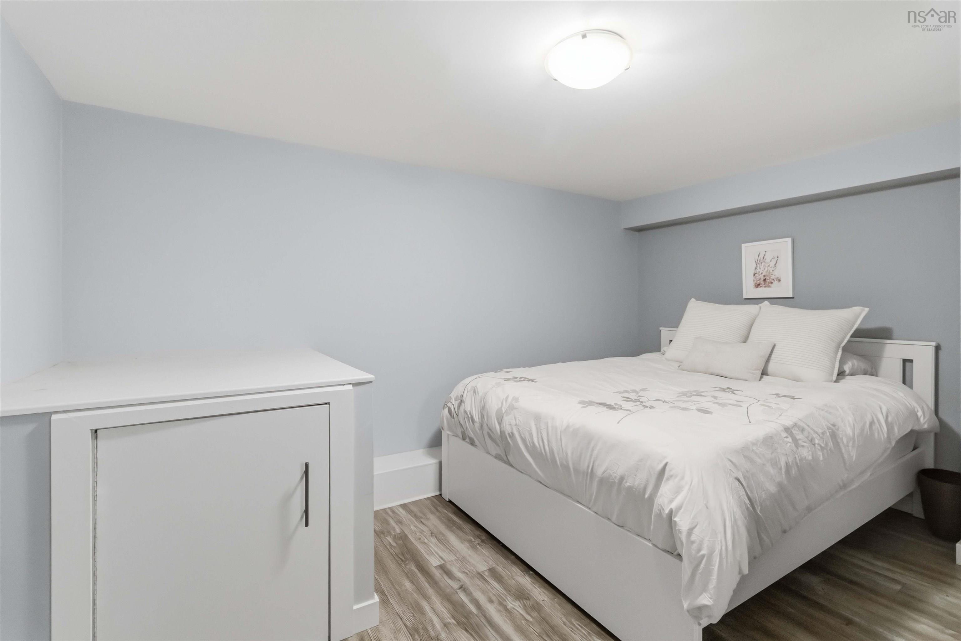 $649,900.00: 5 Dahlia Street, Dartmouth