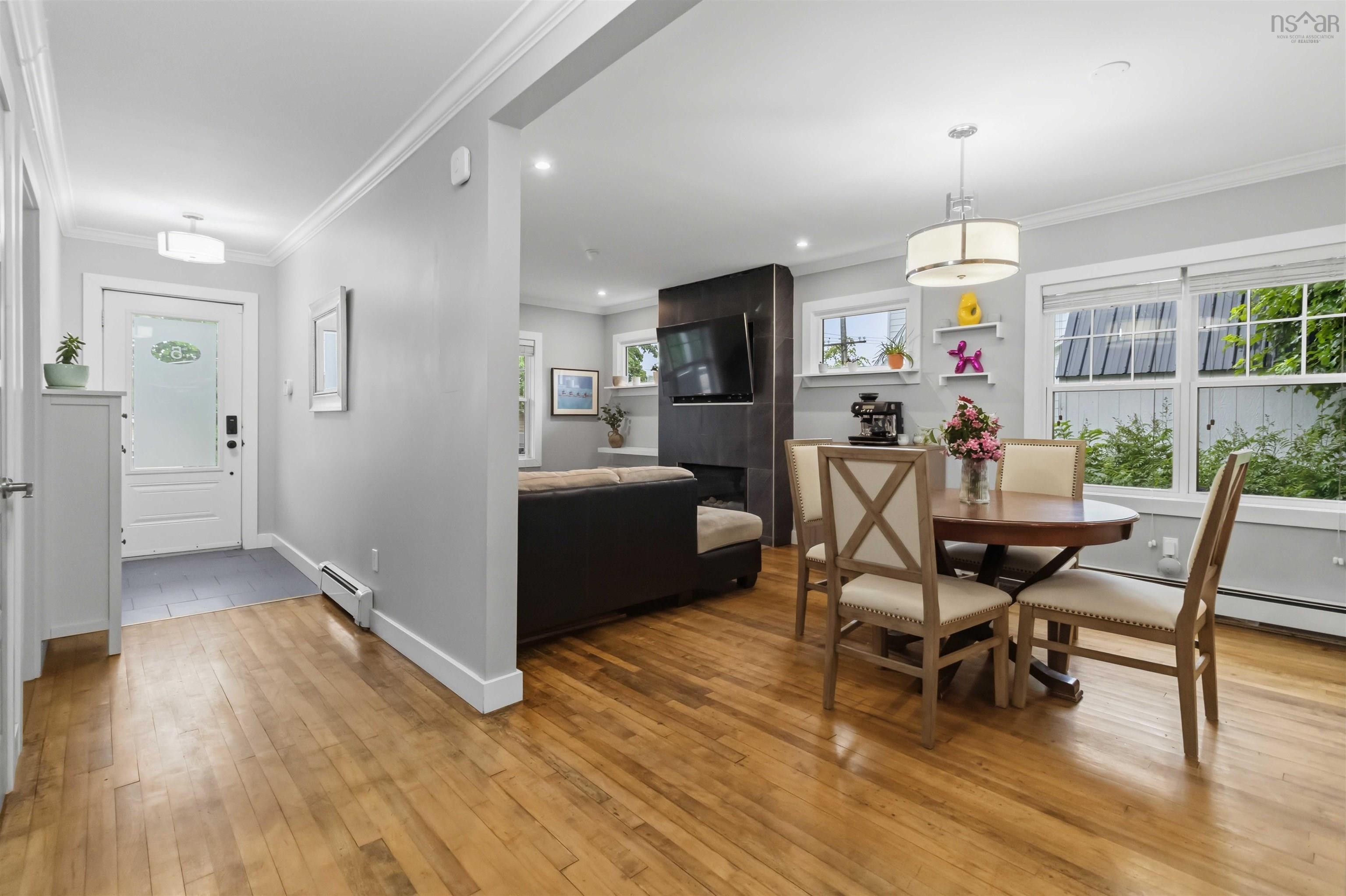 $649,900.00: 5 Dahlia Street, Dartmouth