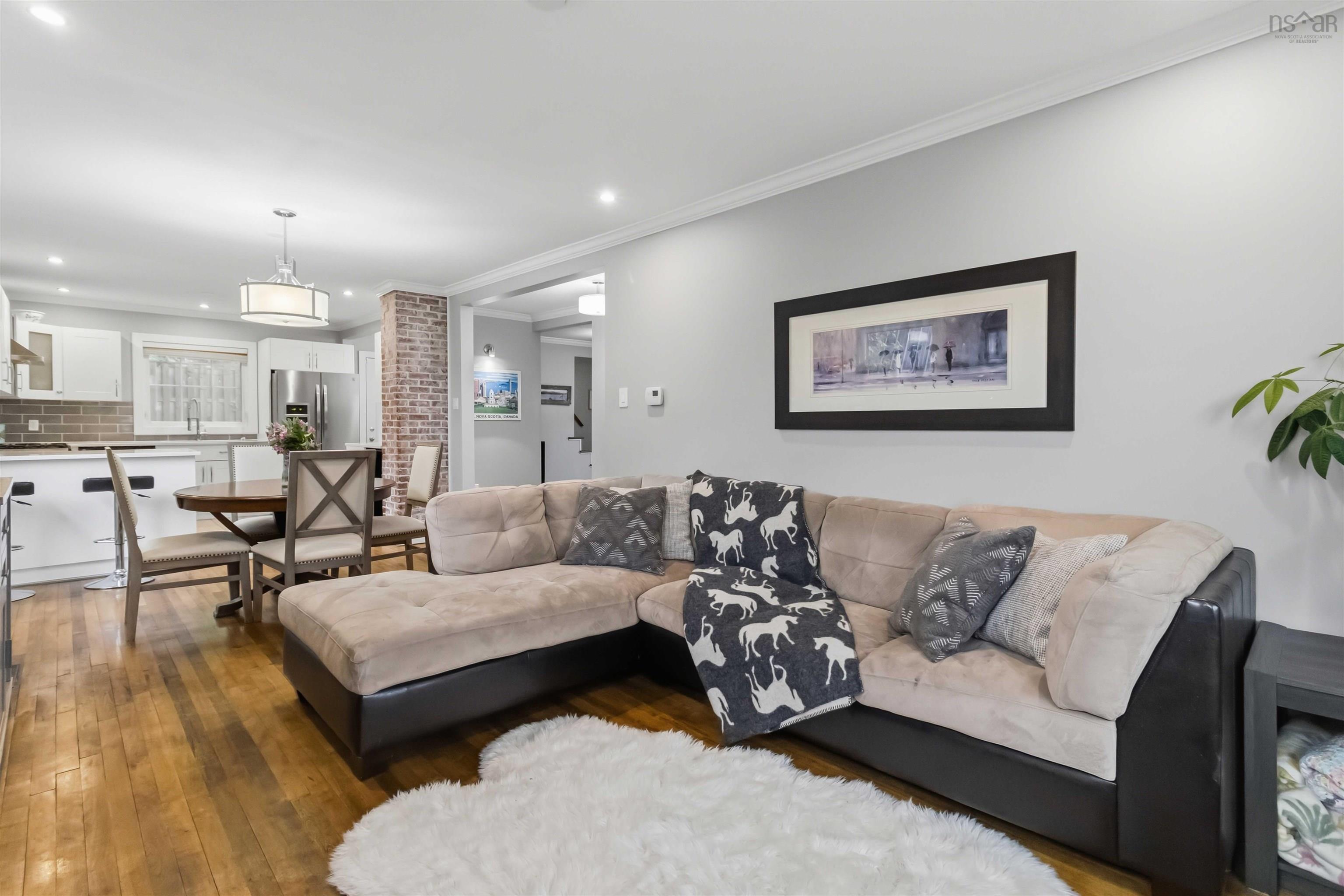 $649,900.00: 5 Dahlia Street, Dartmouth