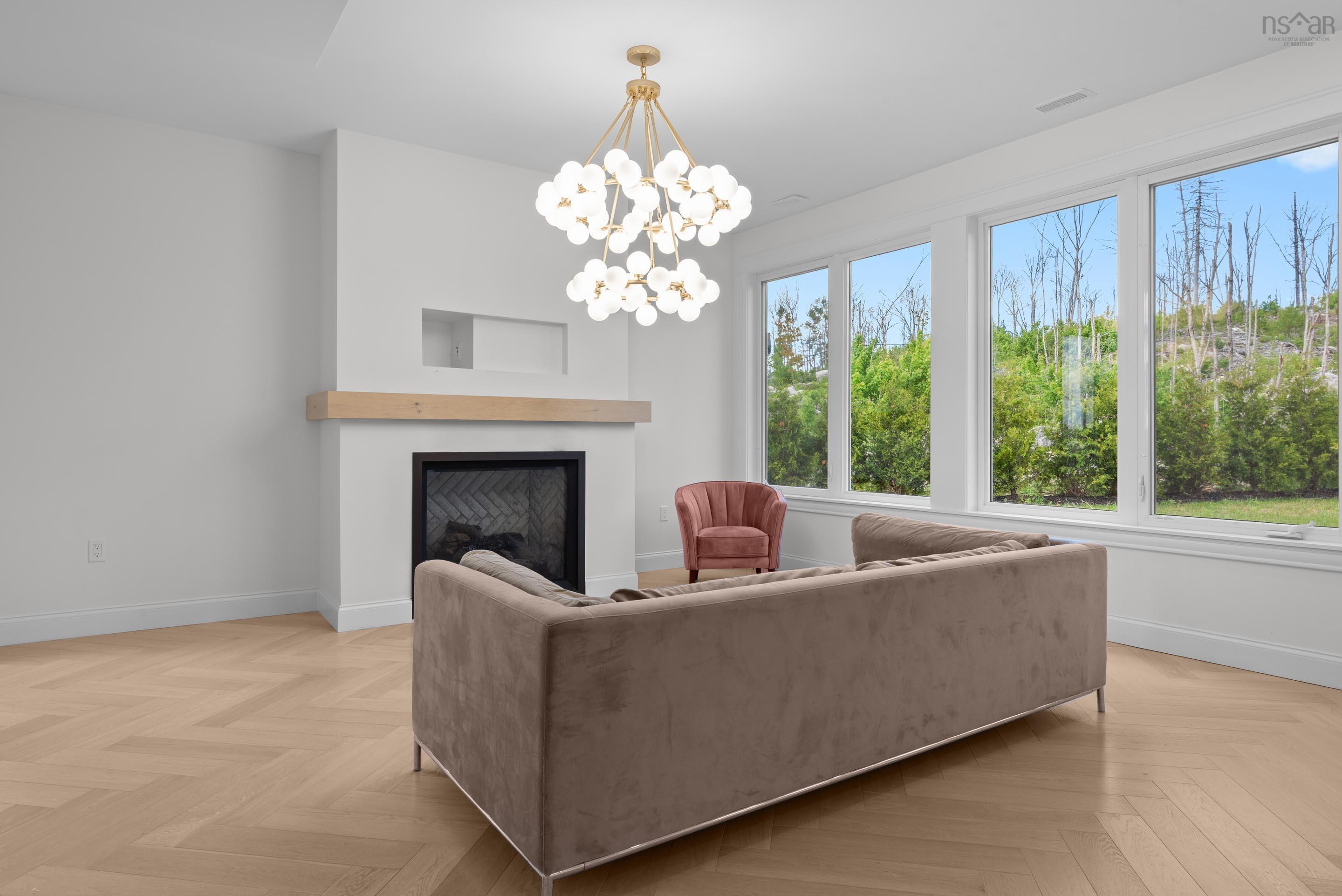 $1,295,000.00: 195 Carmel Crescent, Hammonds Plains