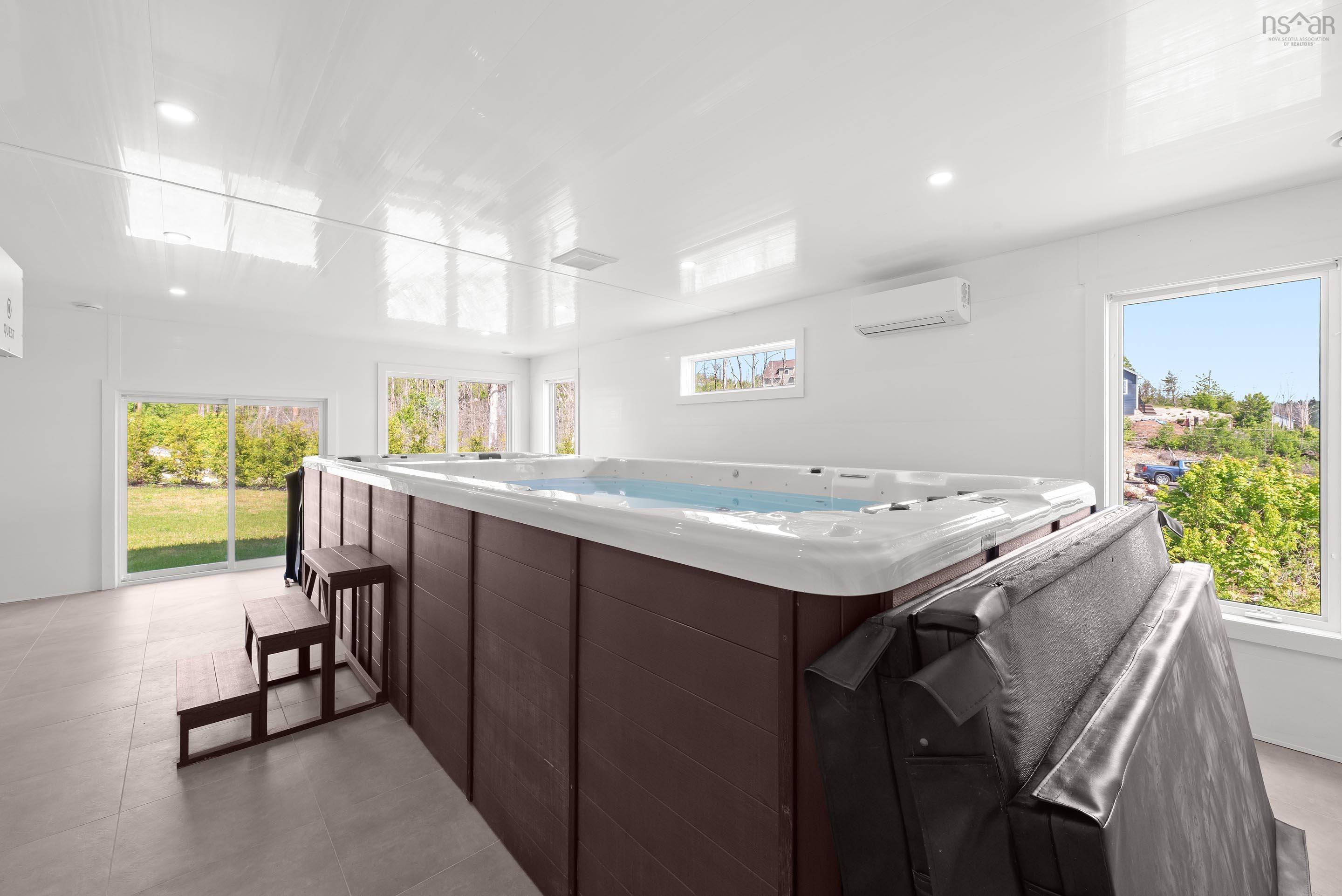 $1,295,000.00: 195 Carmel Crescent, Hammonds Plains