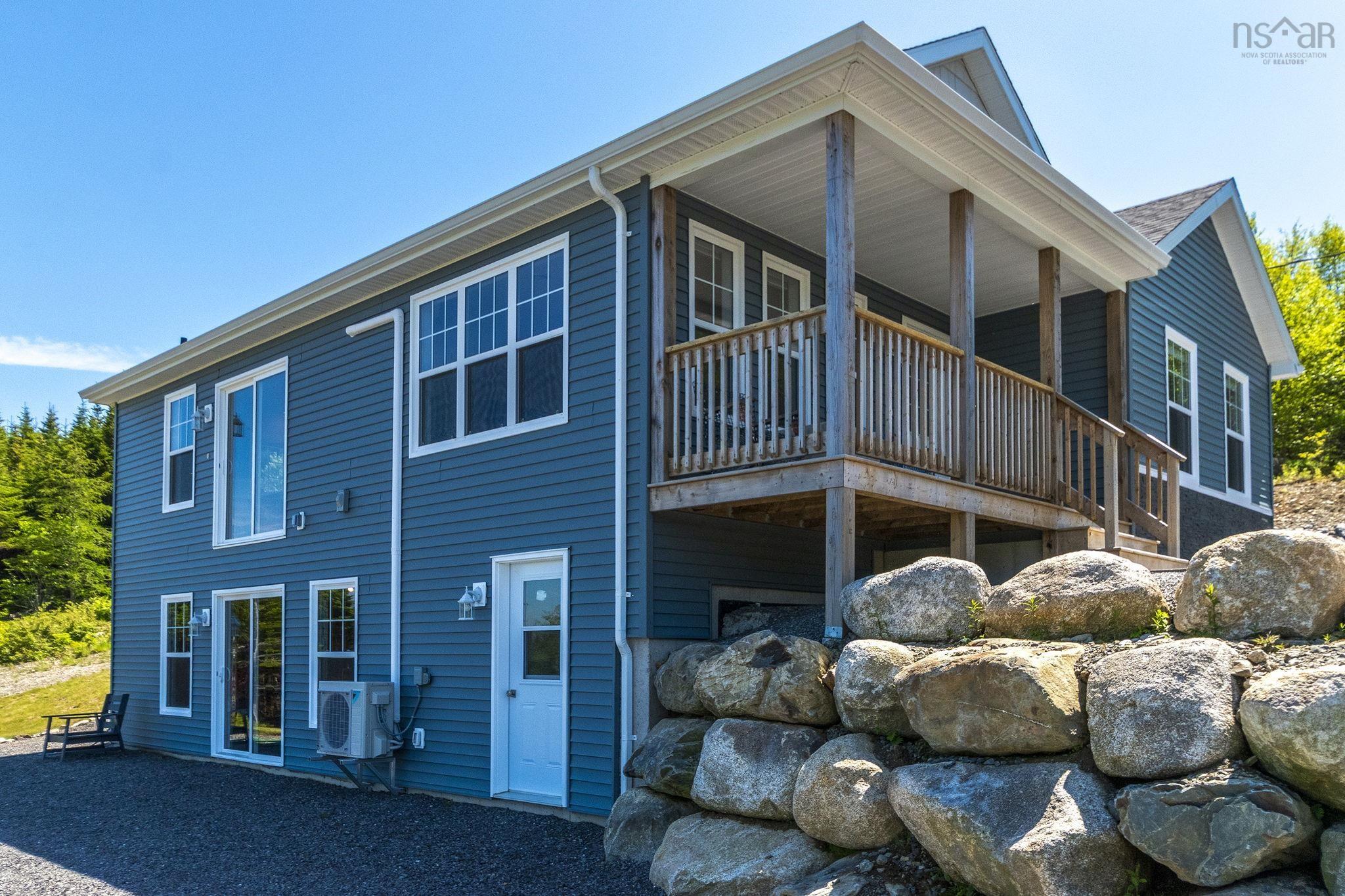 $499,900.00: 9118 316 Highway, New Harbour