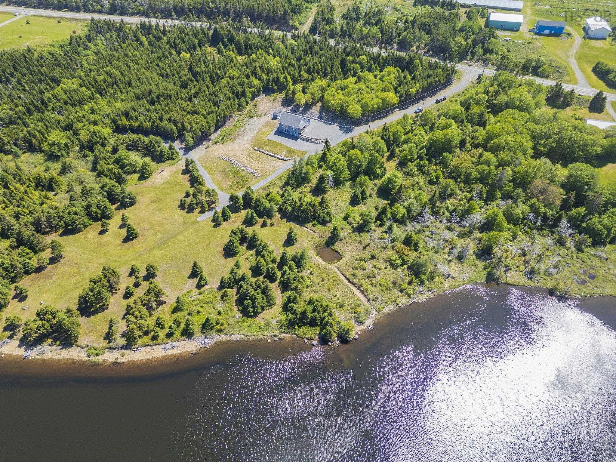 $499,900.00: 9118 316 Highway, New Harbour