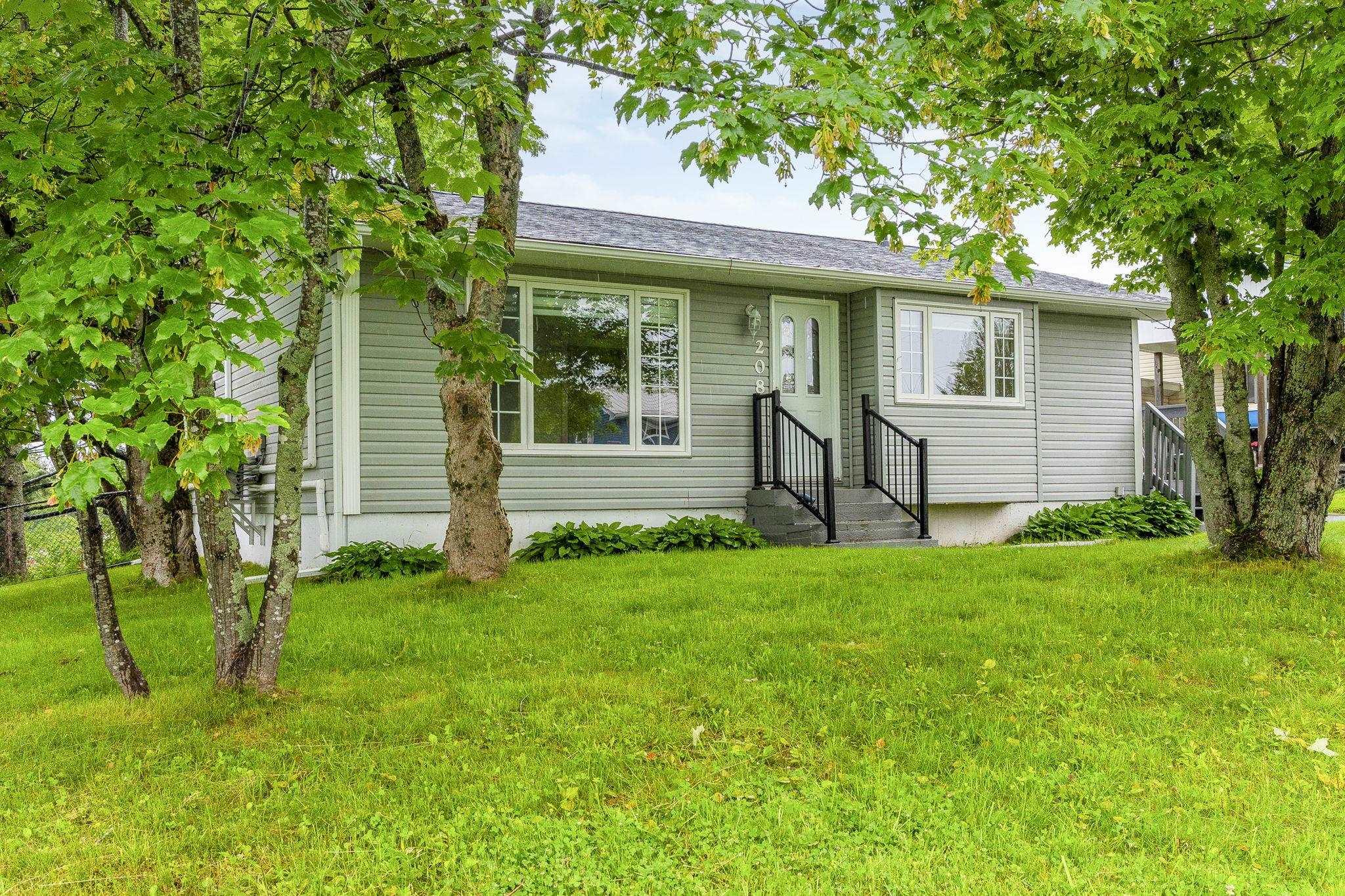 208 Prince Street, Lower Sackville, NS (MLS® 202615638) | Lower Sackville Real Estate | RE/MAX Halifax