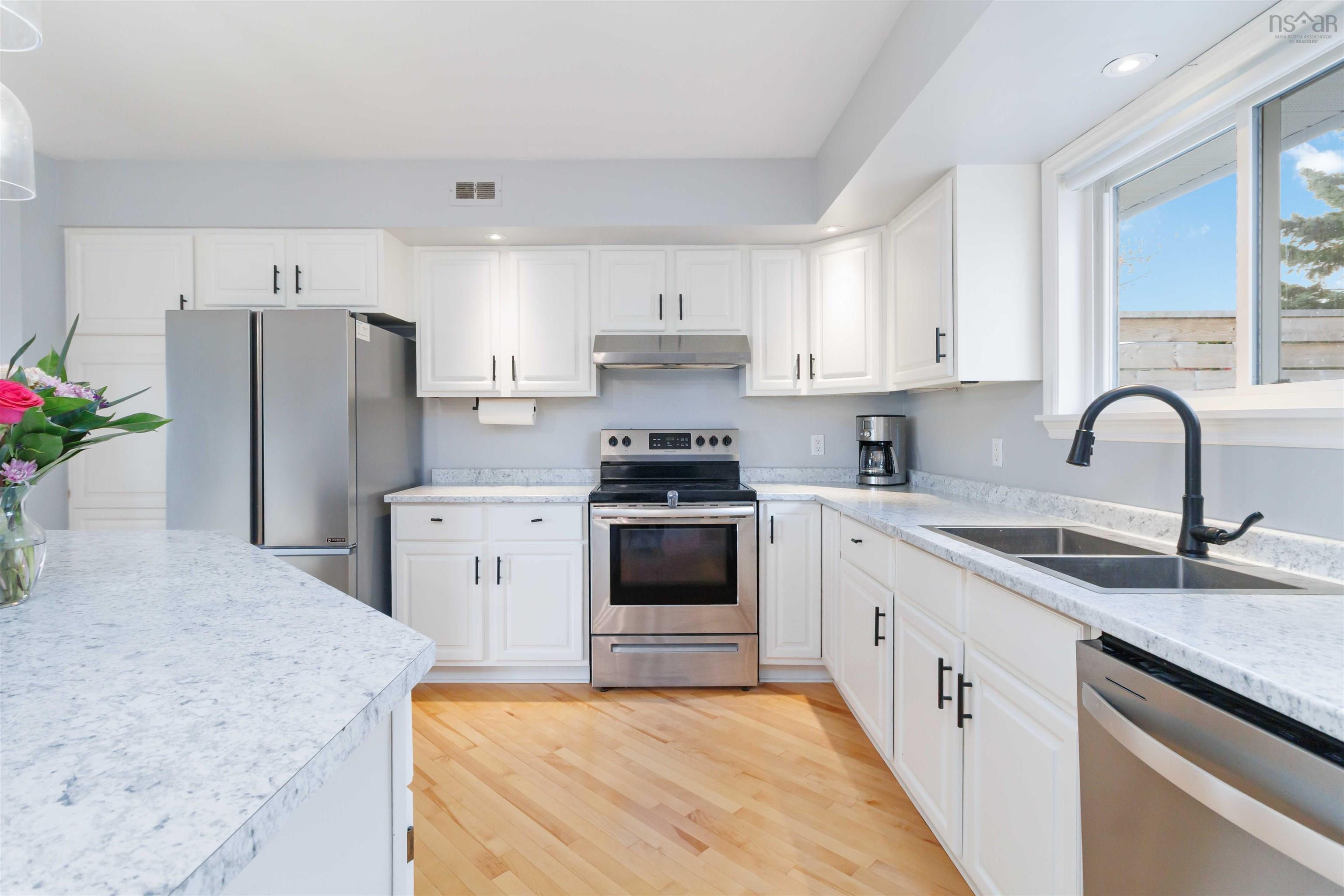 $575,000.00: 9 Ascot Way, Lower Sackville