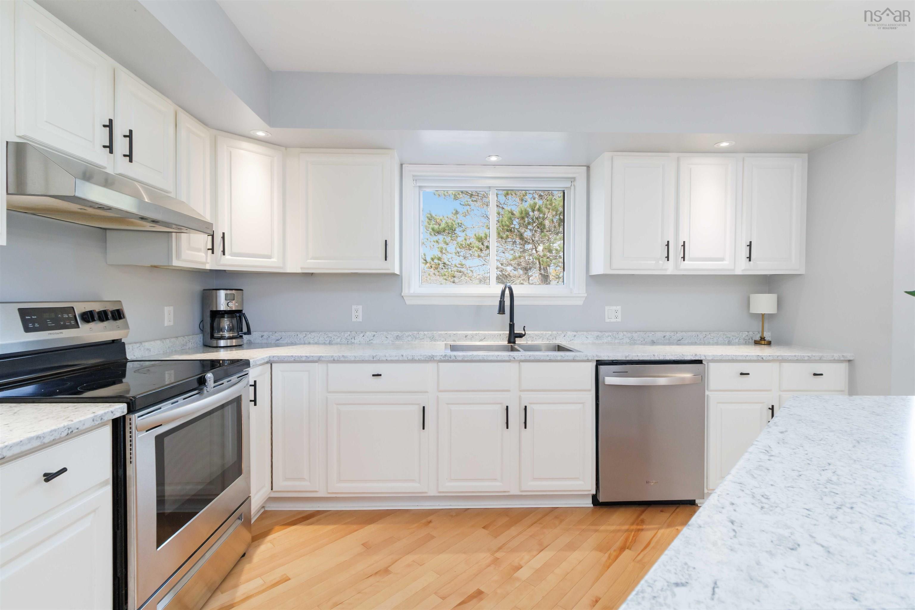 $575,000.00: 9 Ascot Way, Lower Sackville
