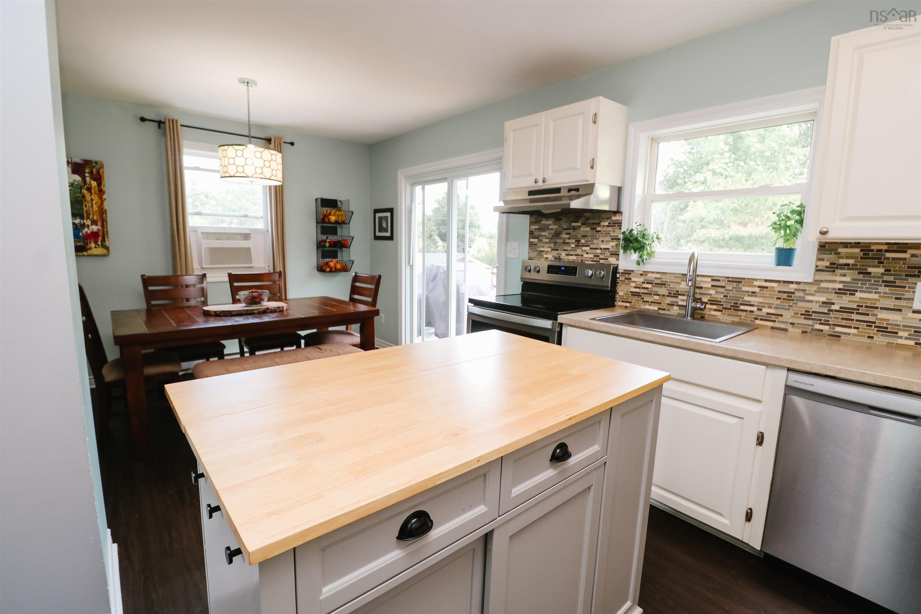 $399,000.00: 21 ICE POND Drive, Salmon River