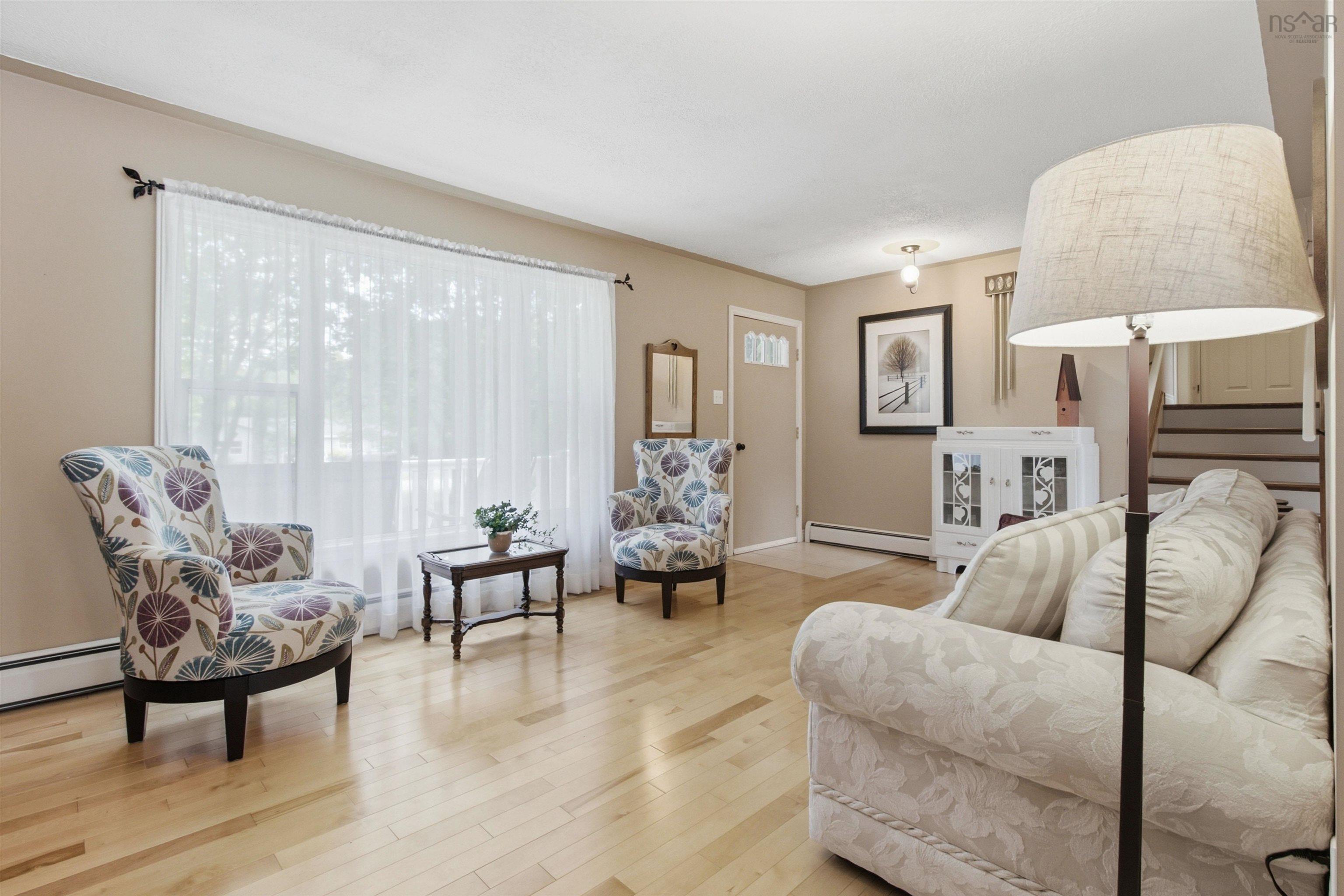 $575,000.00: 16 Mohawk Street, Hammonds Plains