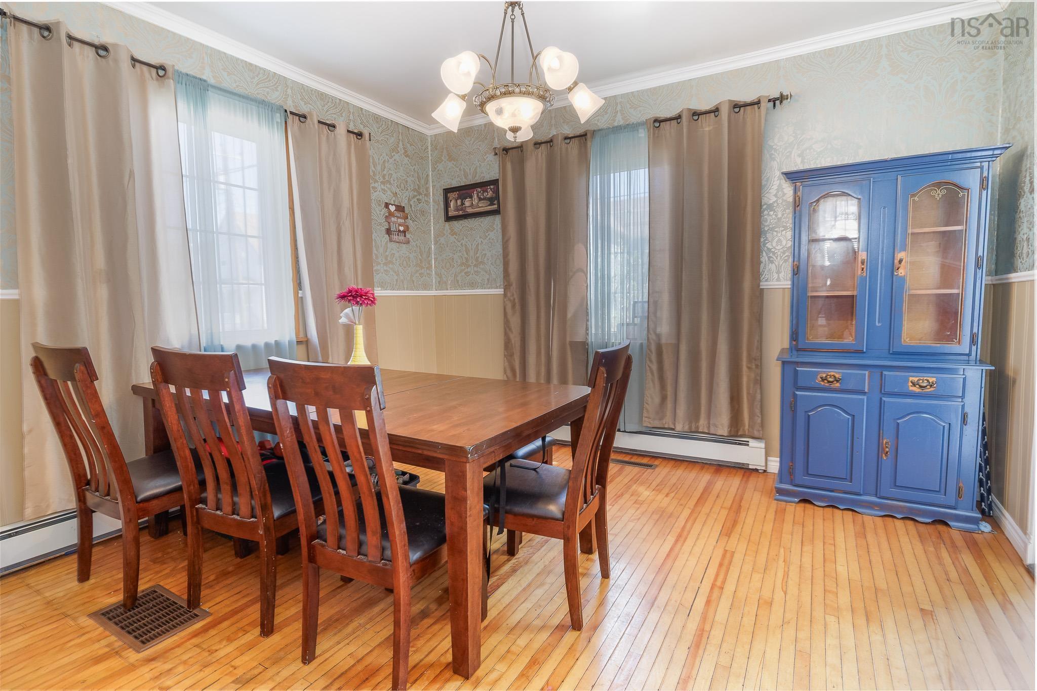 $189,900.00: 23 Upper Warren Street, Louisbourg