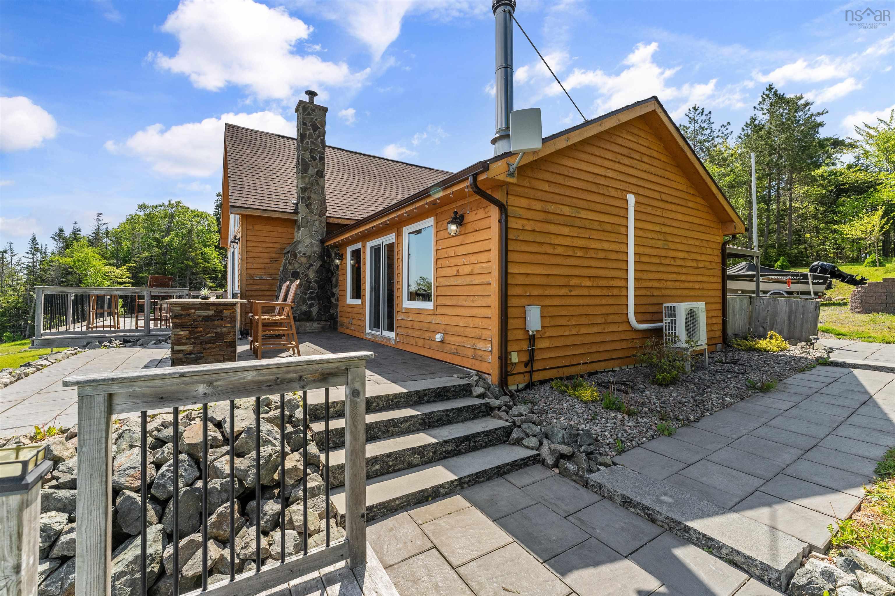 $599,900.00: 761 Stoney Point Road, Stoney Point