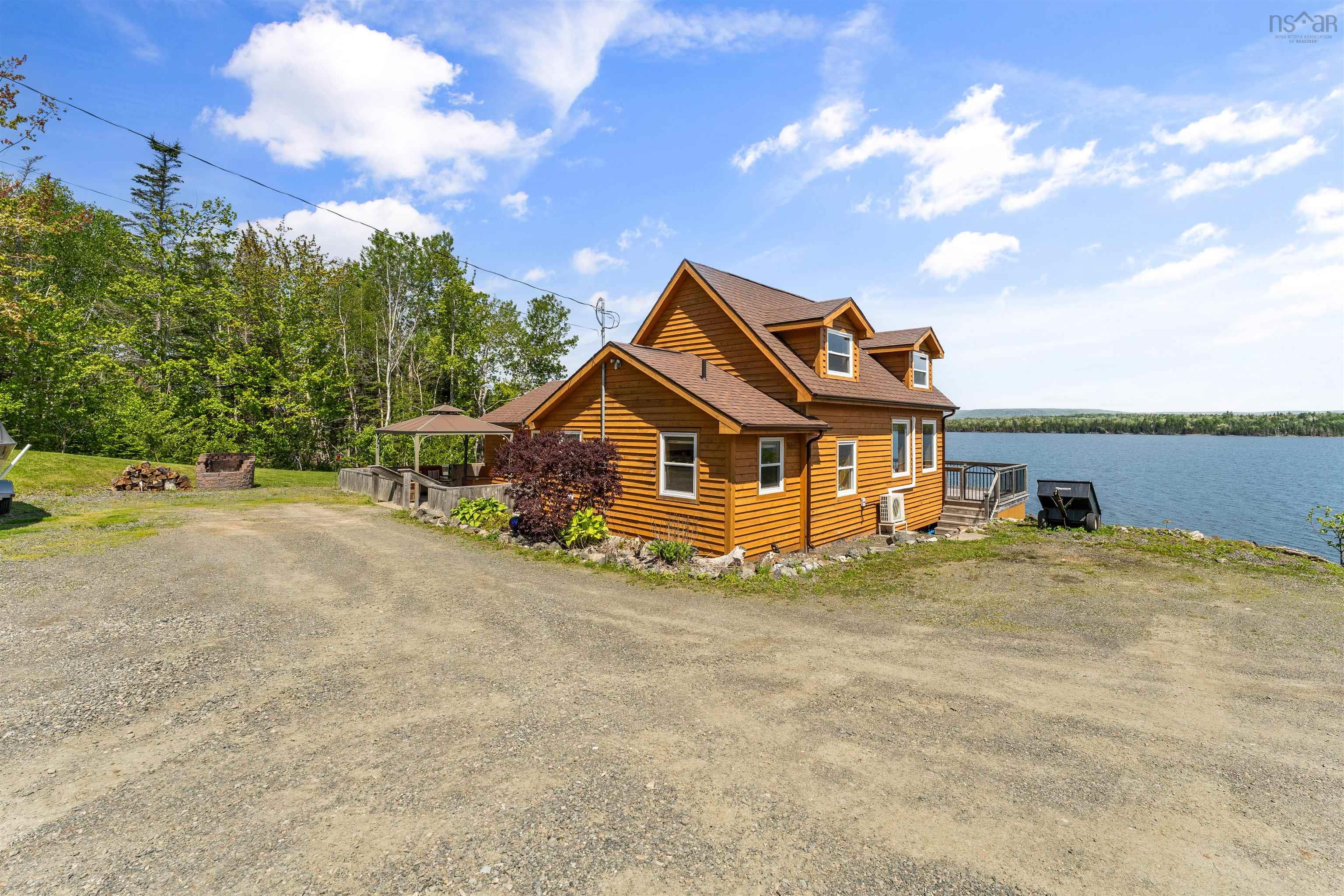 $599,900.00: 761 Stoney Point Road, Stoney Point