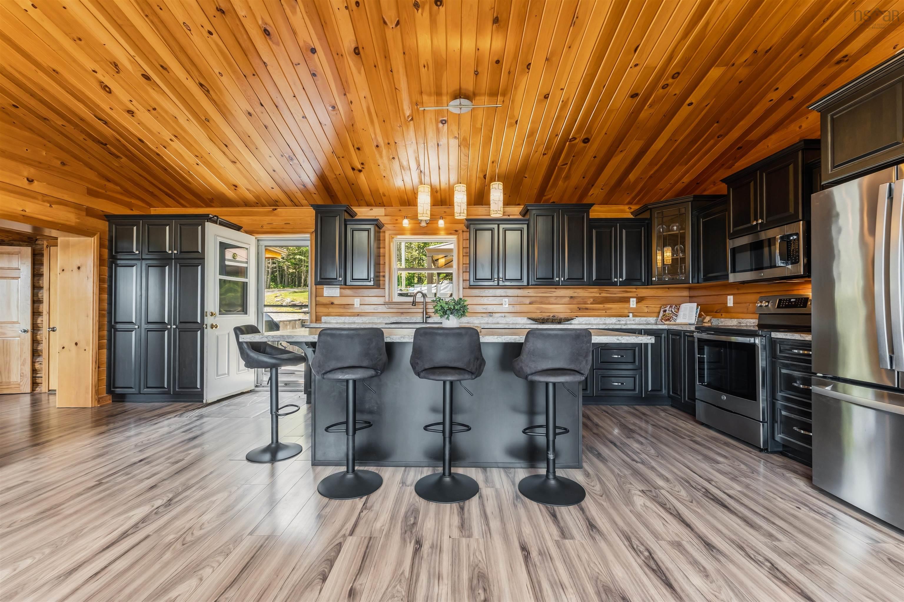 $599,900.00: 761 Stoney Point Road, Stoney Point