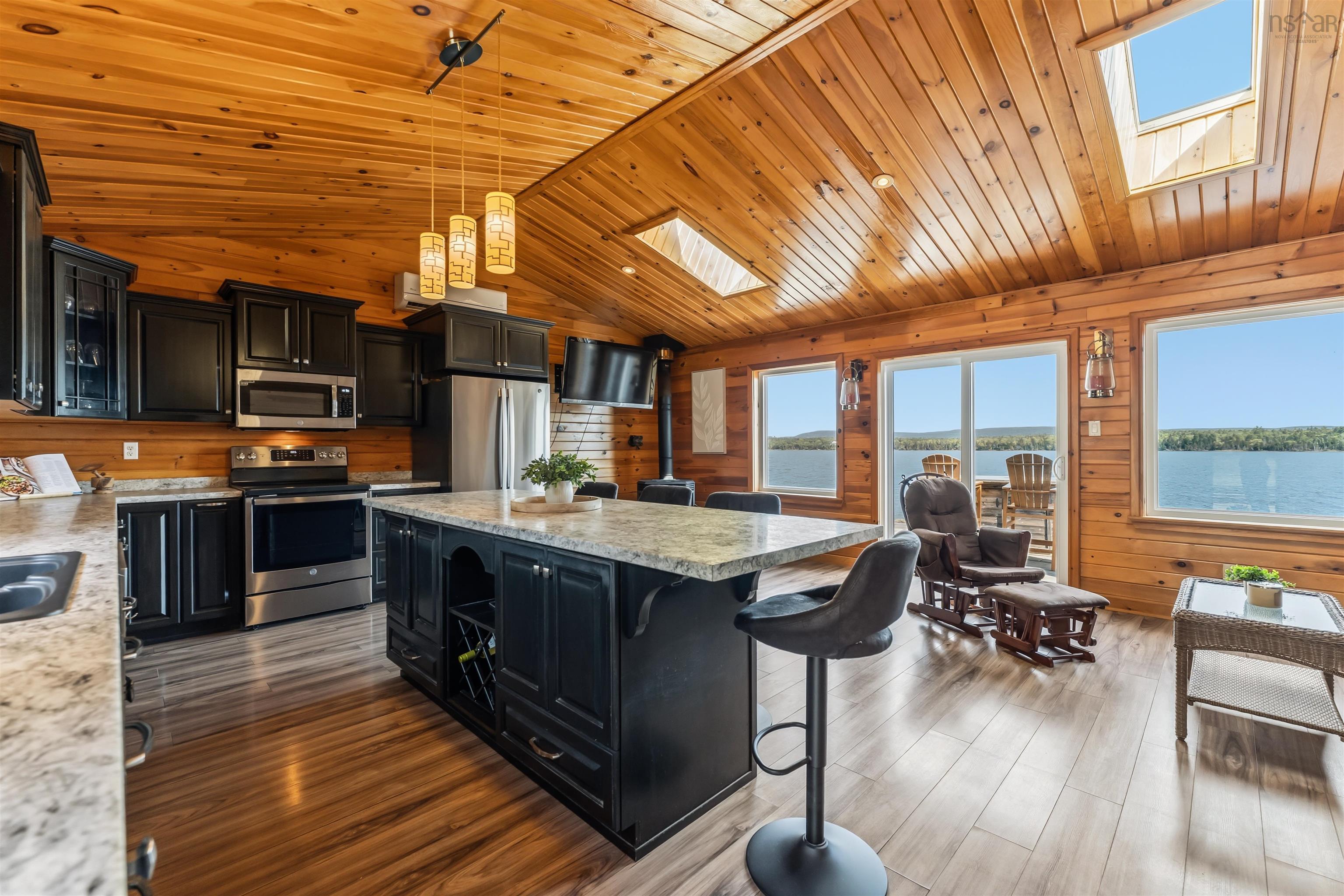 $599,900.00: 761 Stoney Point Road, Stoney Point