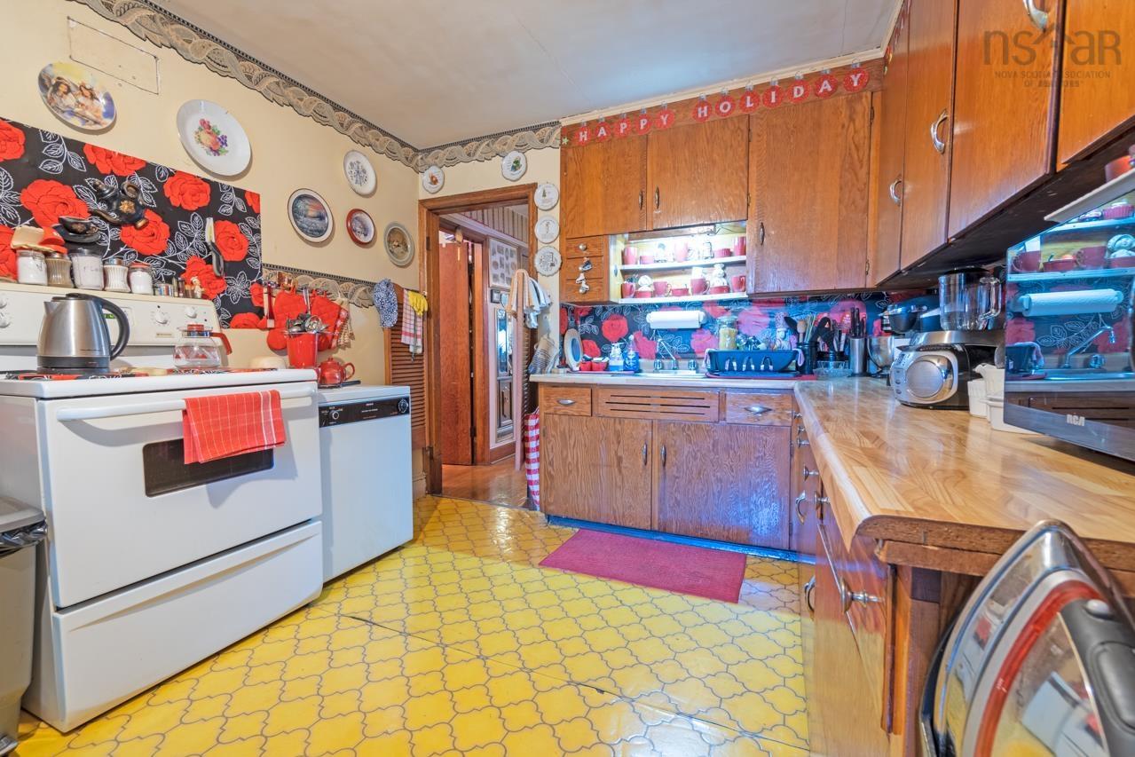 $550,000.00: 219 Windmill Road, Dartmouth