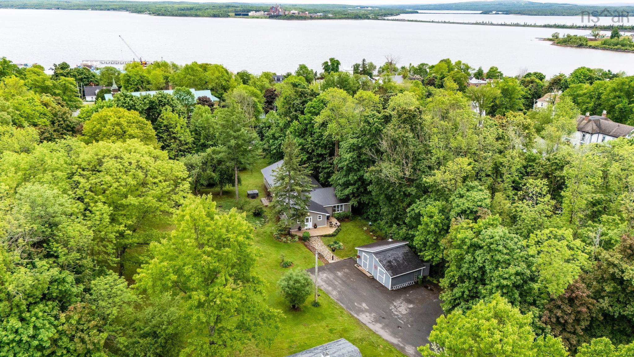 $574,000.00: 33 Grange Street, Pictou