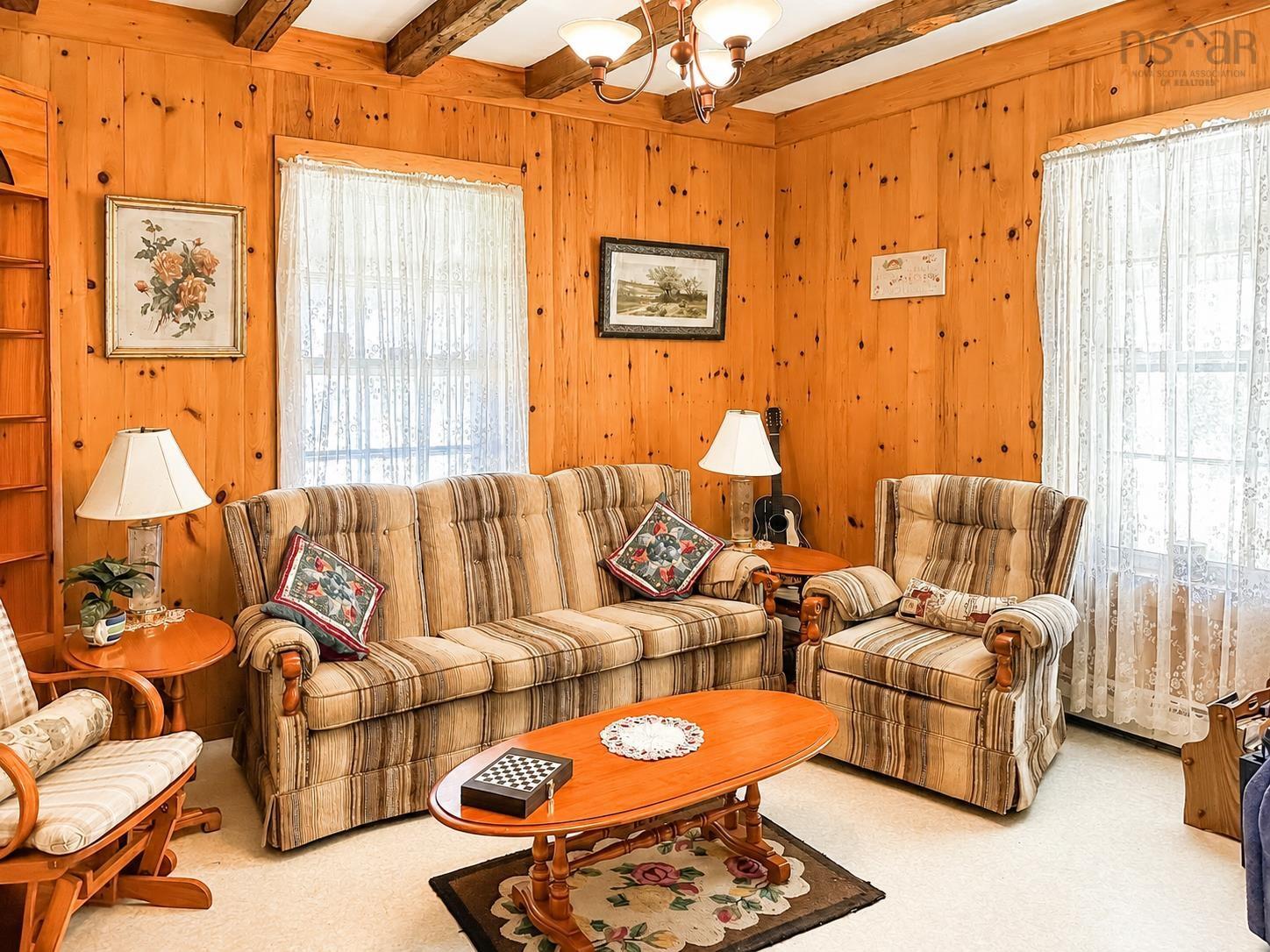 $375,000.00: 1709 Crisp Road, South Williamston