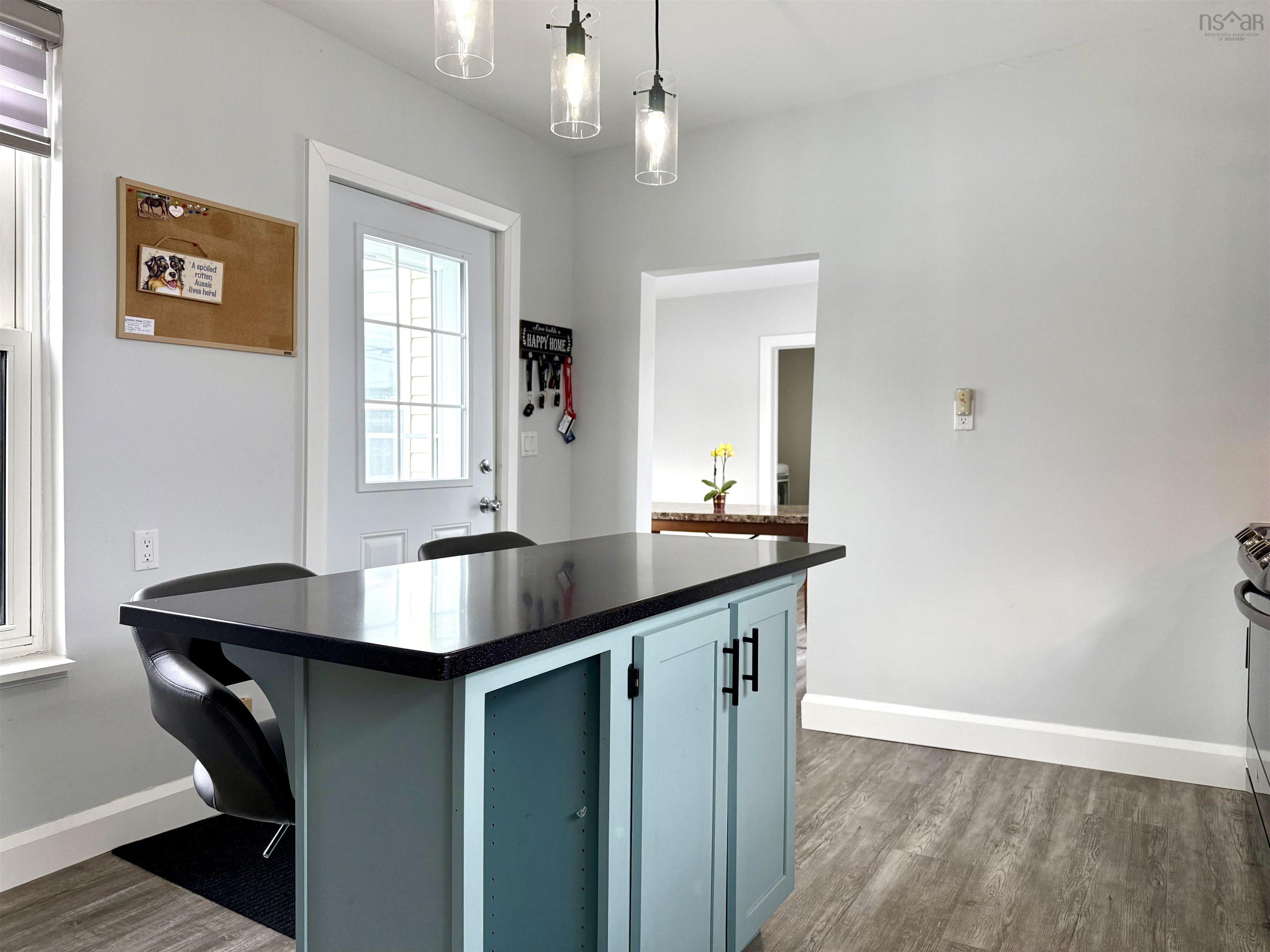 $289,900.00: 3260/3250 Barronsfield Road, River Hebert