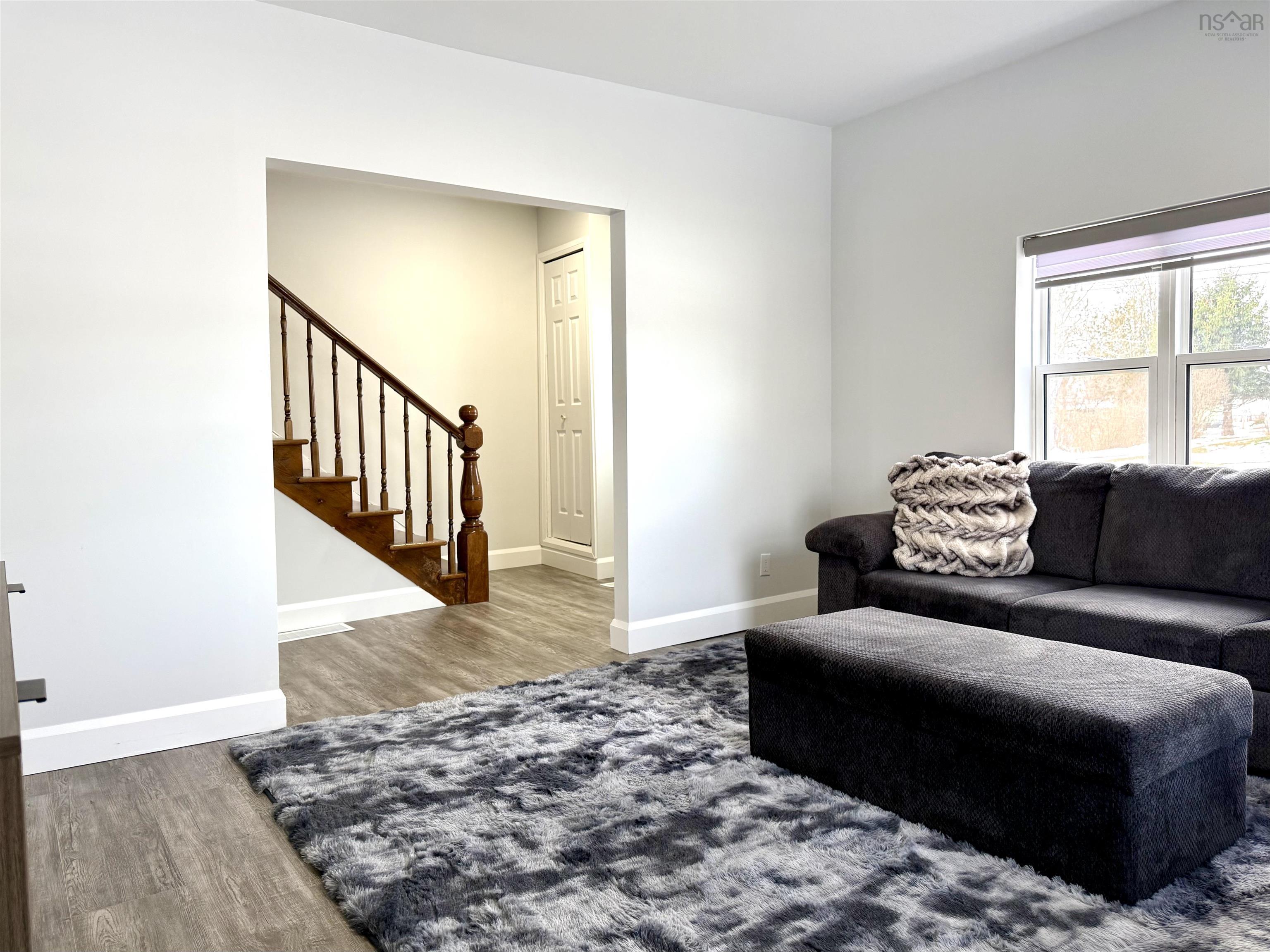 $289,900.00: 3260/3250 Barronsfield Road, River Hebert
