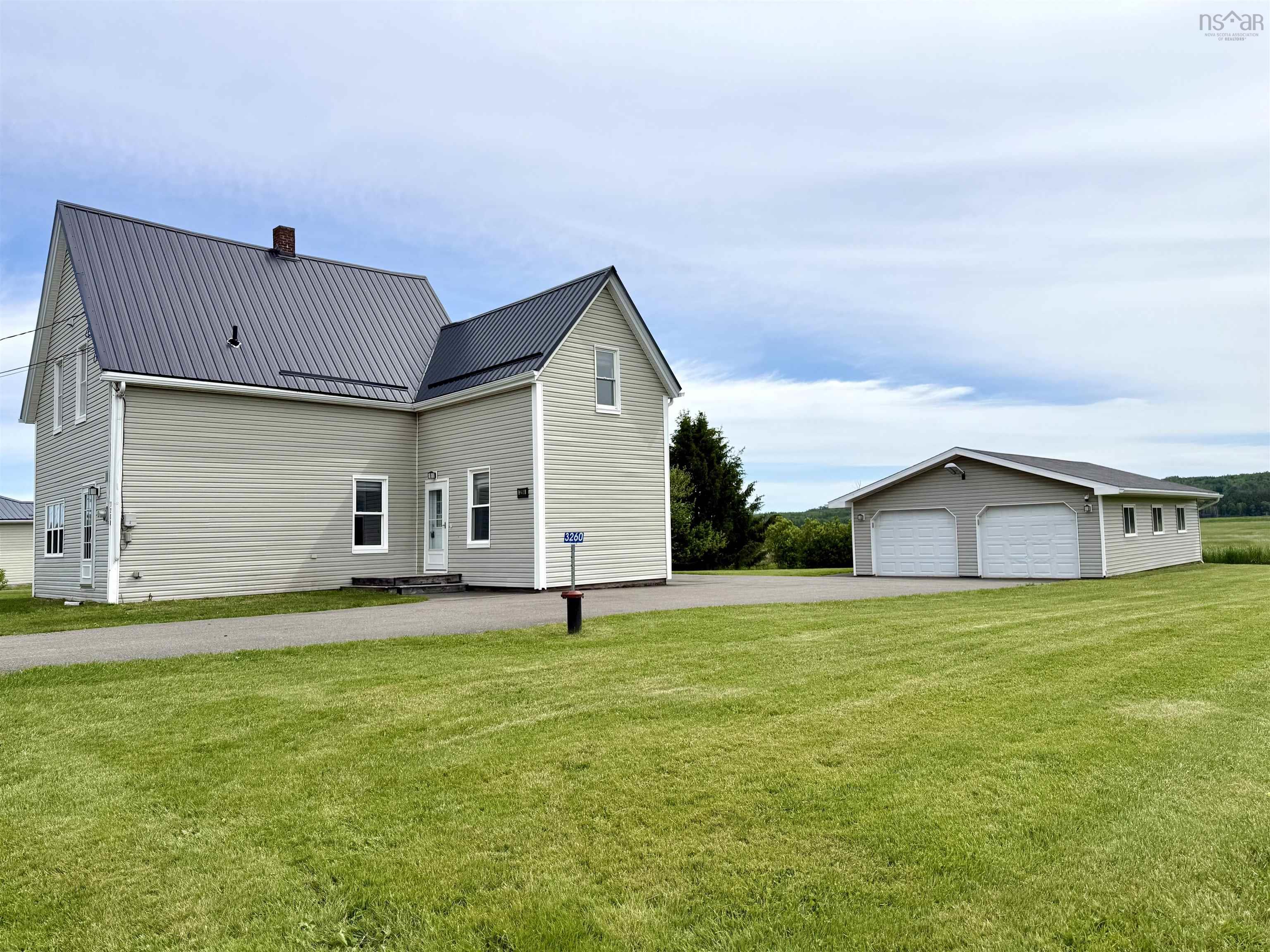 $289,900.00: 3260/3250 Barronsfield Road, River Hebert