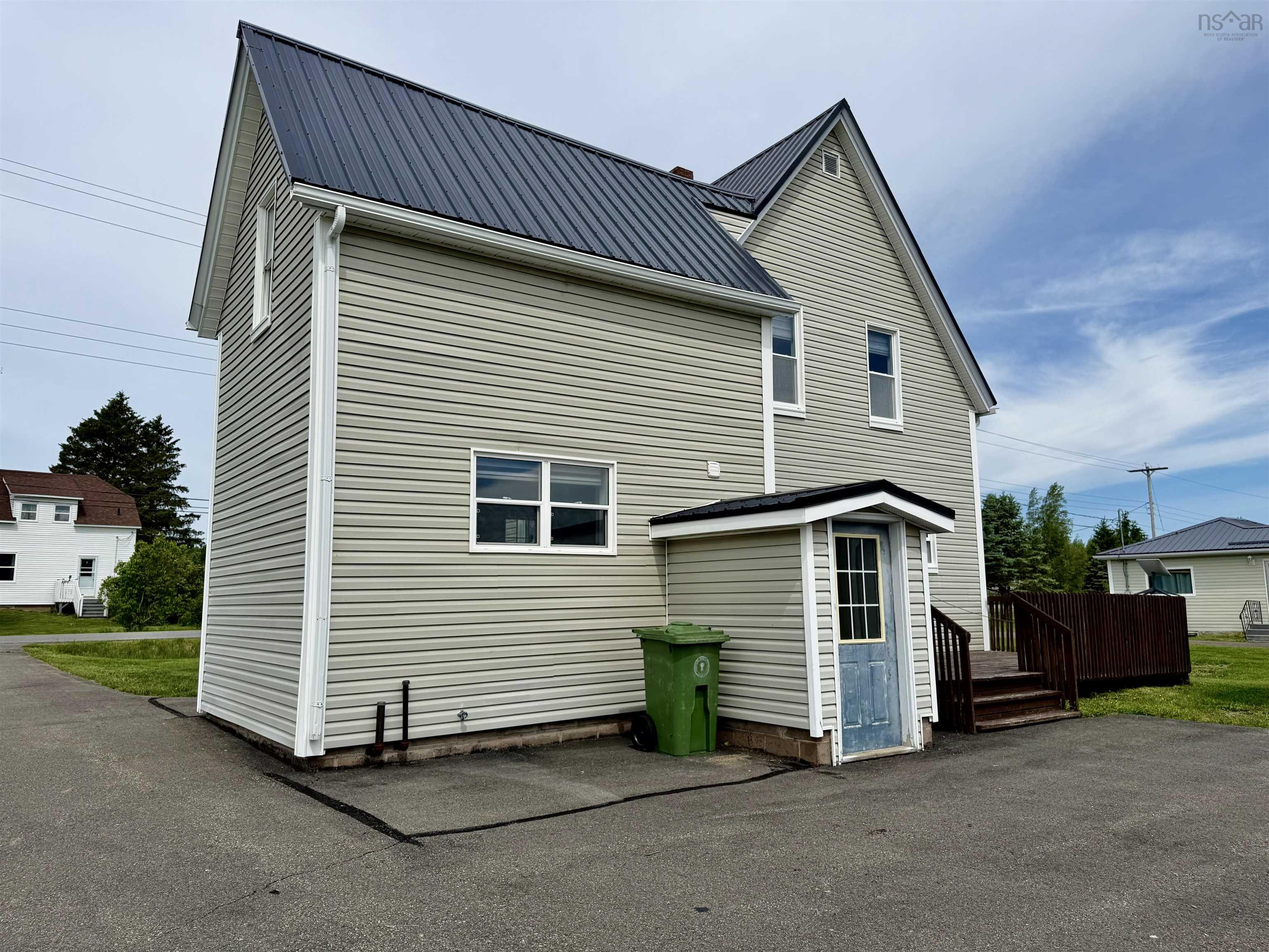 $289,900.00: 3260/3250 Barronsfield Road, River Hebert