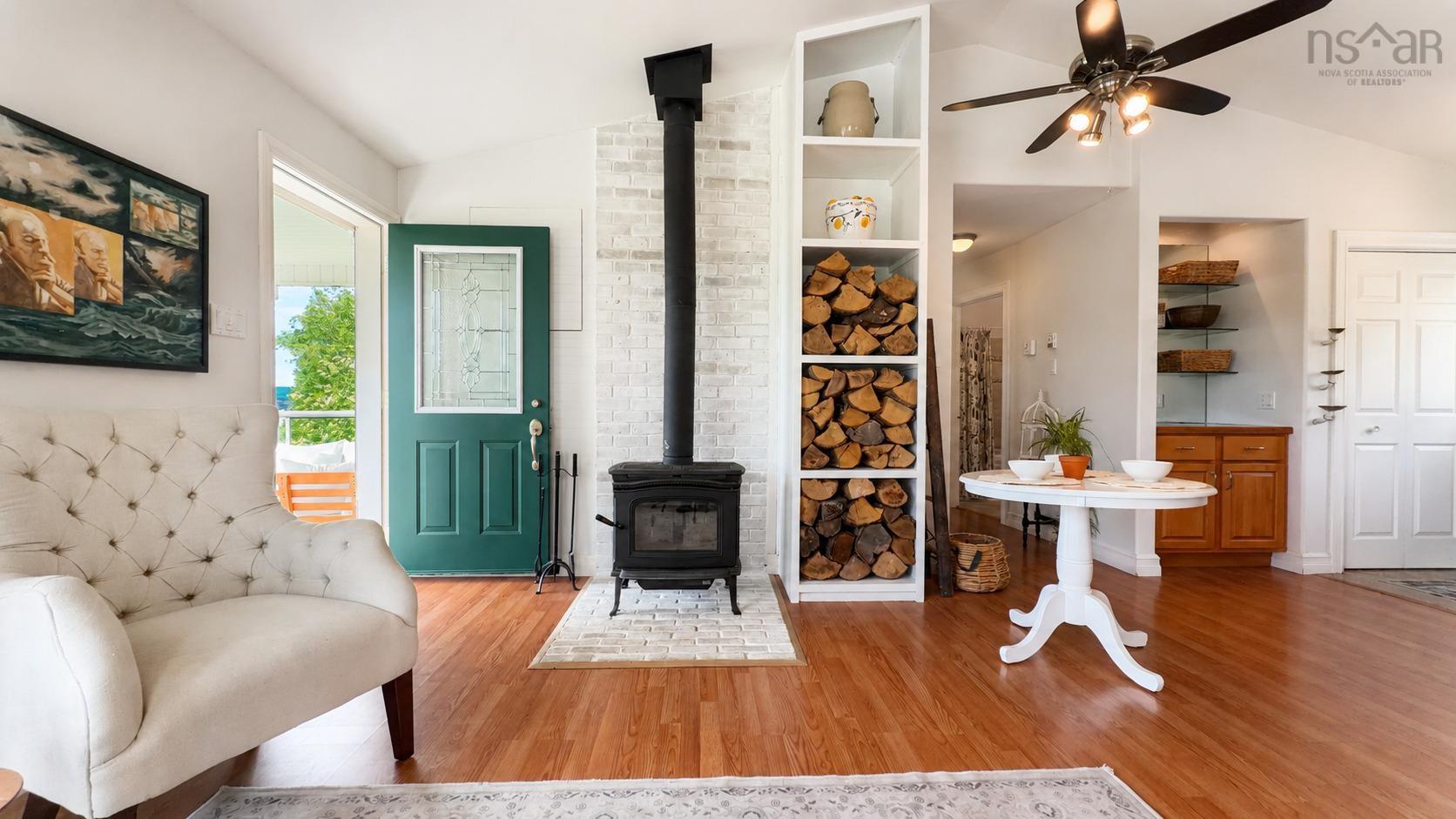 $375,000.00: 95 Birchill Lane, Lower Washabuck
