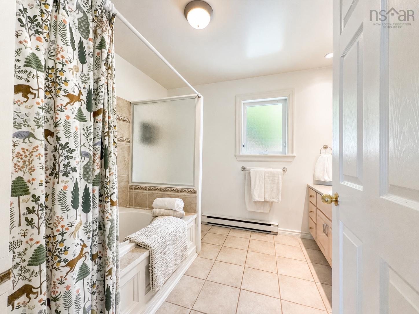 $375,000.00: 95 Birchill Lane, Lower Washabuck