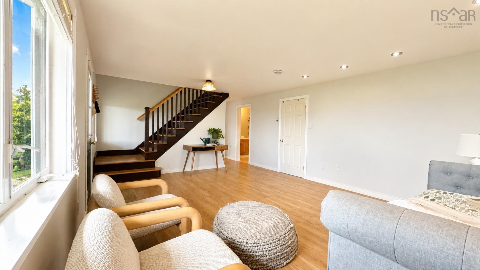 $375,000.00: 95 Birchill Lane, Lower Washabuck