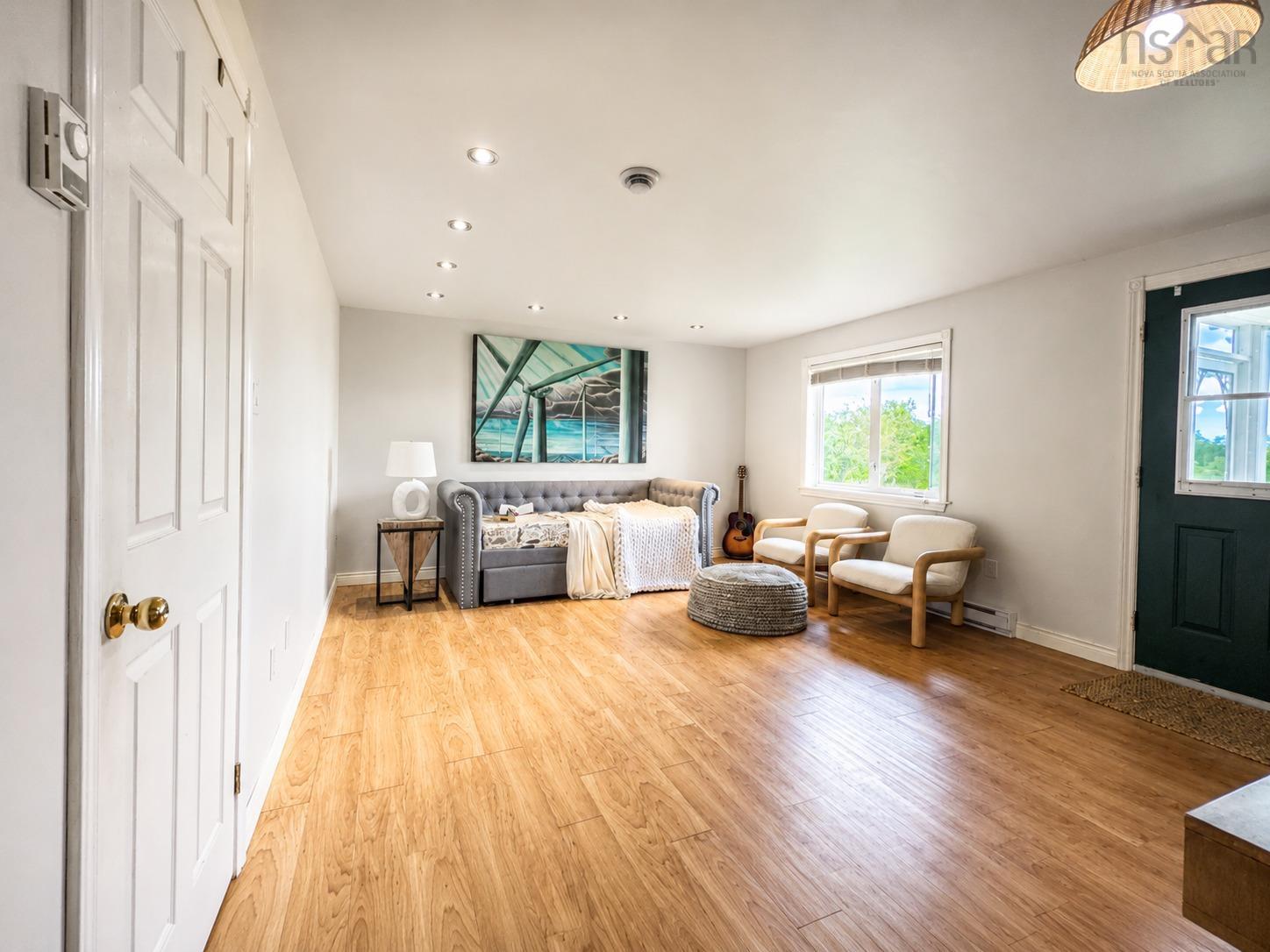 $375,000.00: 95 Birchill Lane, Lower Washabuck