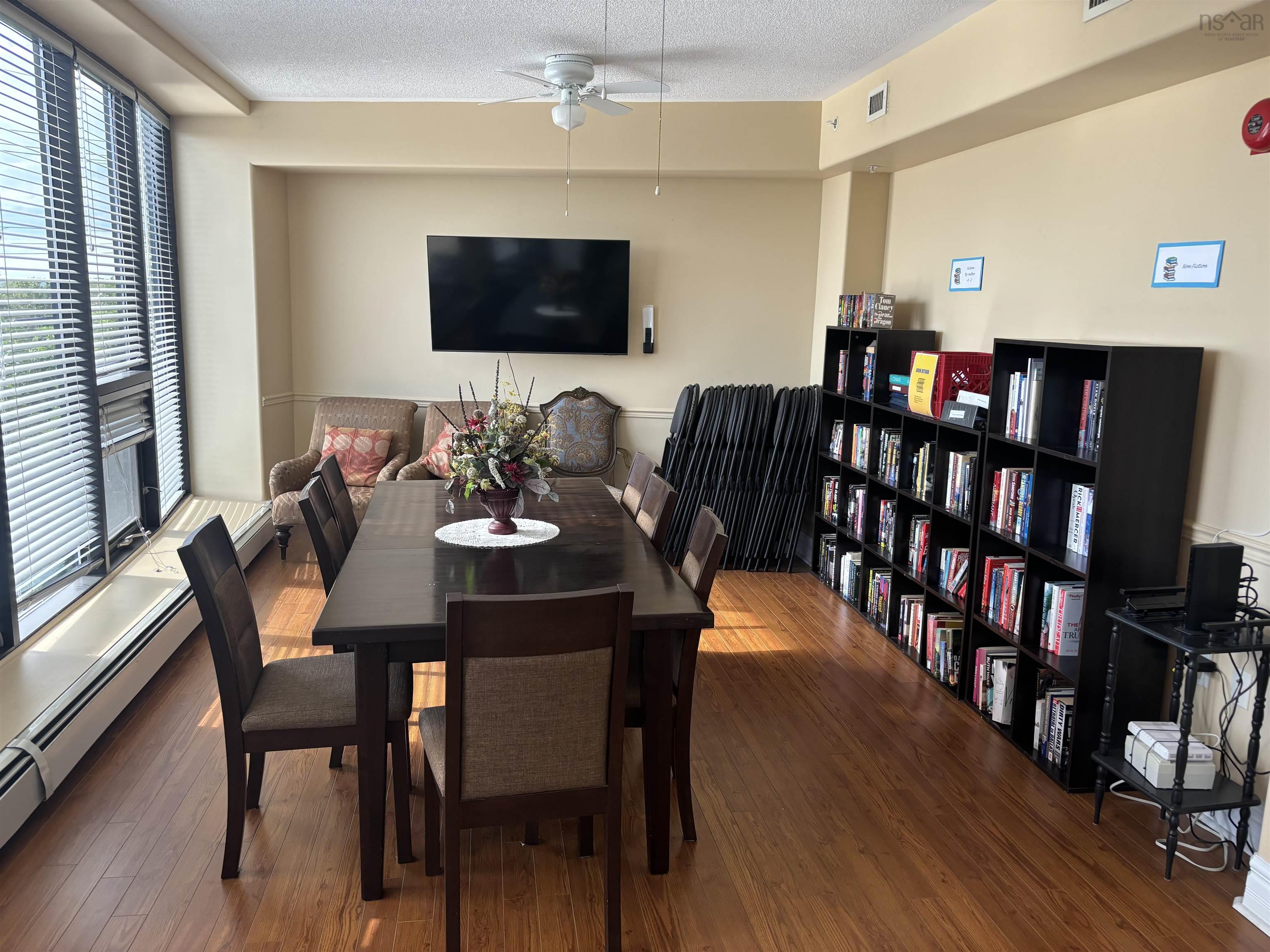 $359,900.00: 302 767 Parkland Drive, Clayton Park