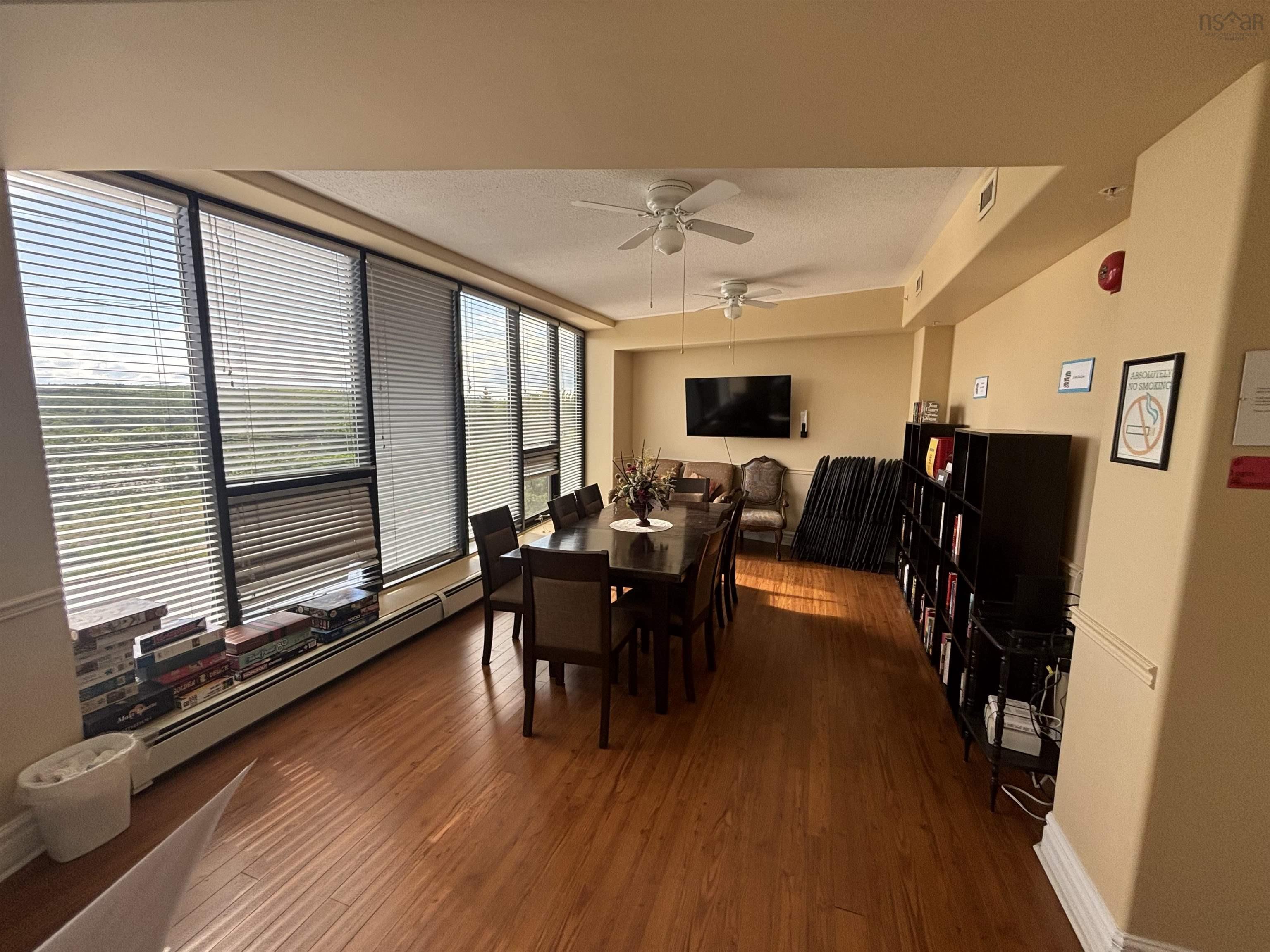 $359,900.00: 302 767 Parkland Drive, Clayton Park