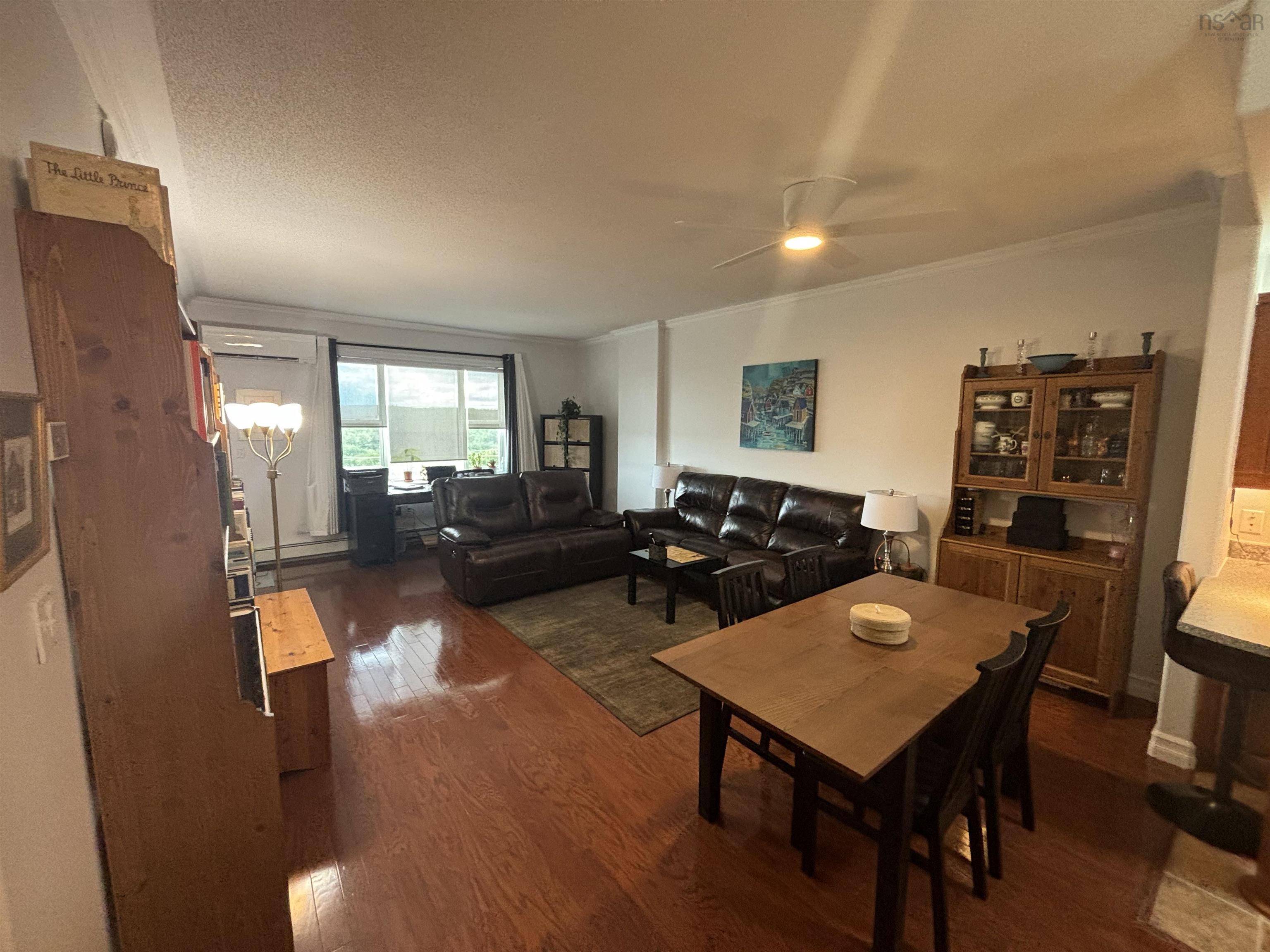 $359,900.00: 302 767 Parkland Drive, Clayton Park