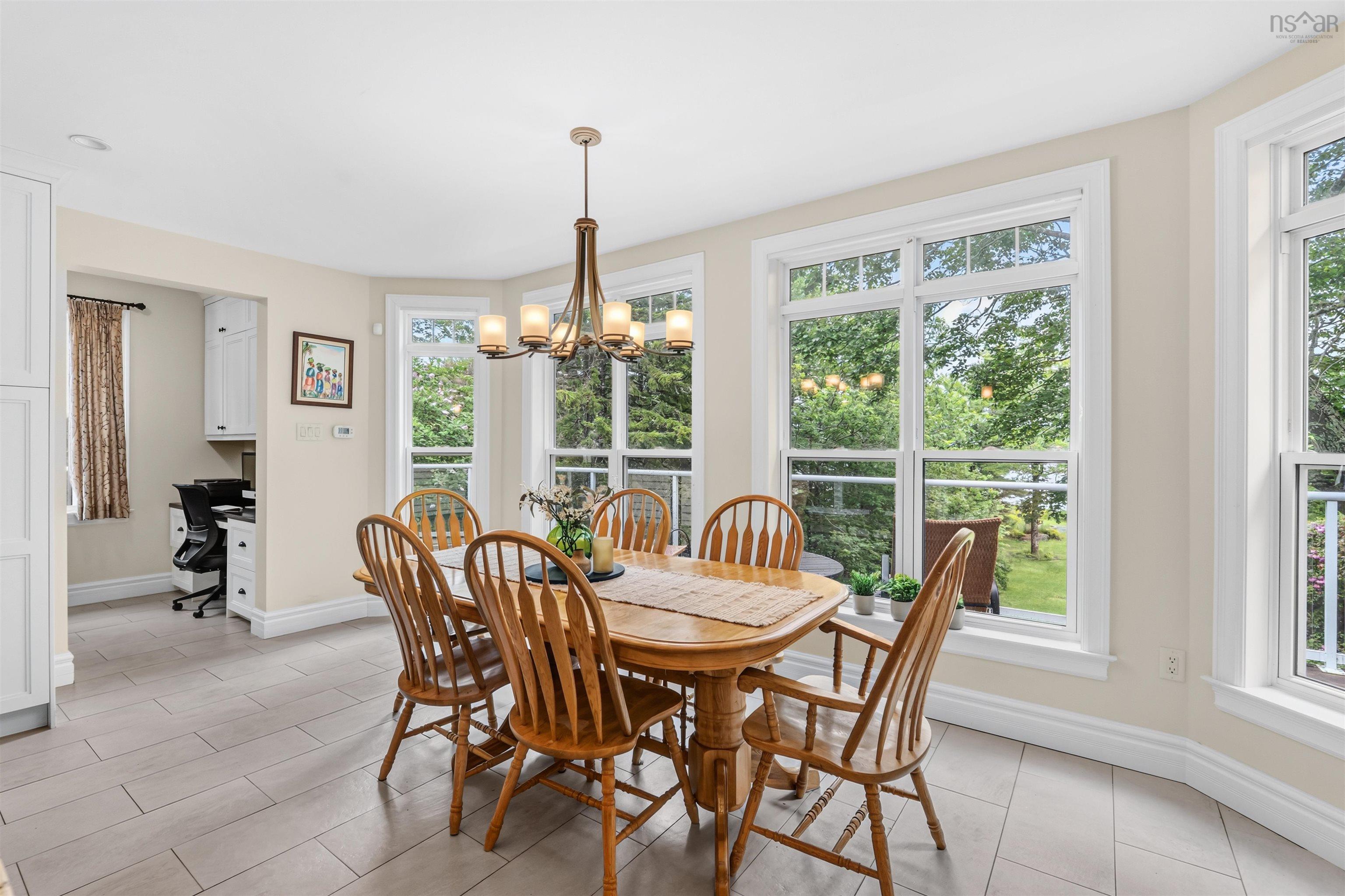 $1,295,000.00: 105 Lakeshore Drive, Hammonds Plains